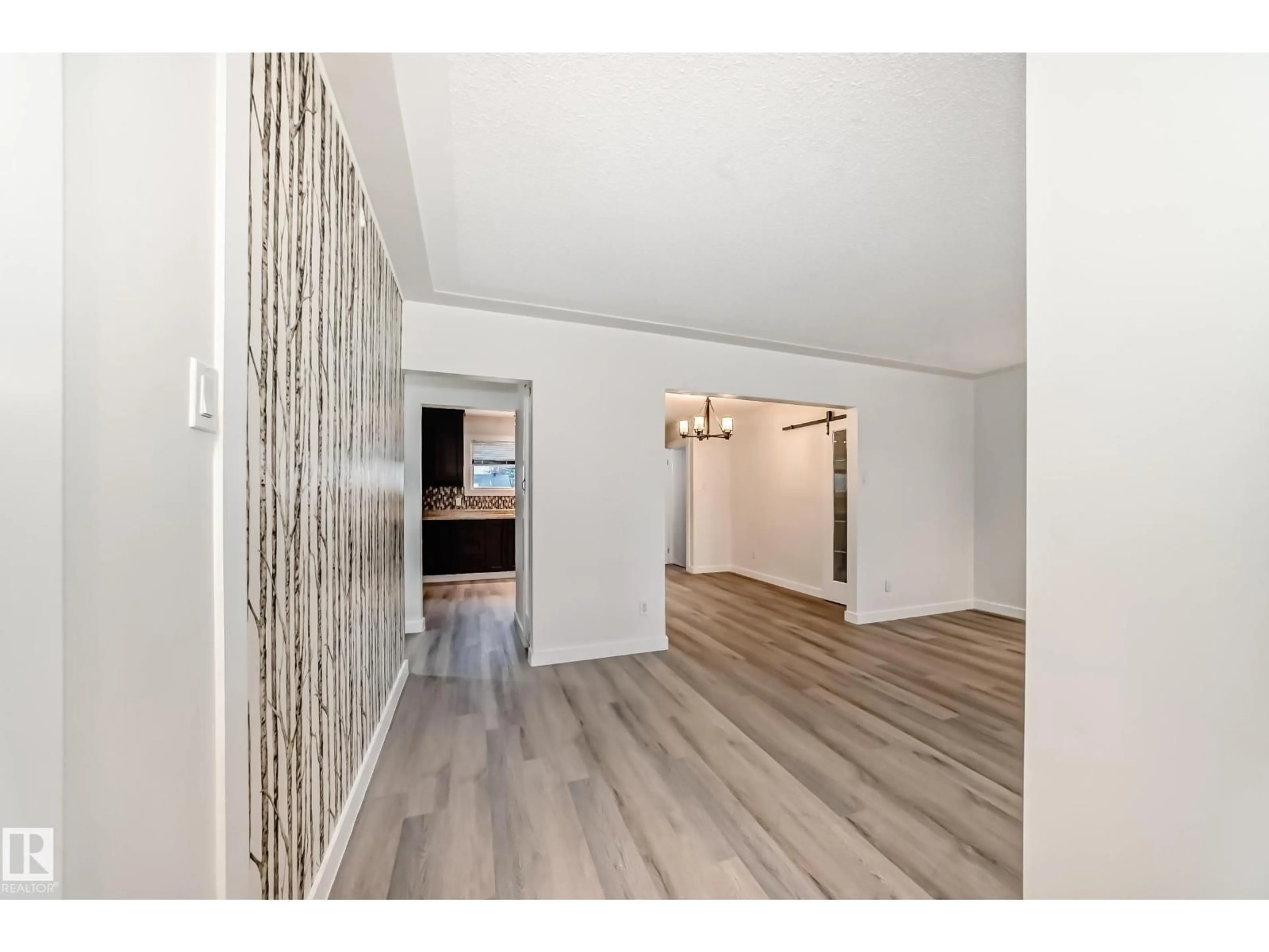 A pic of a room for 12837 90 ST, Edmonton Alberta T5E3L7