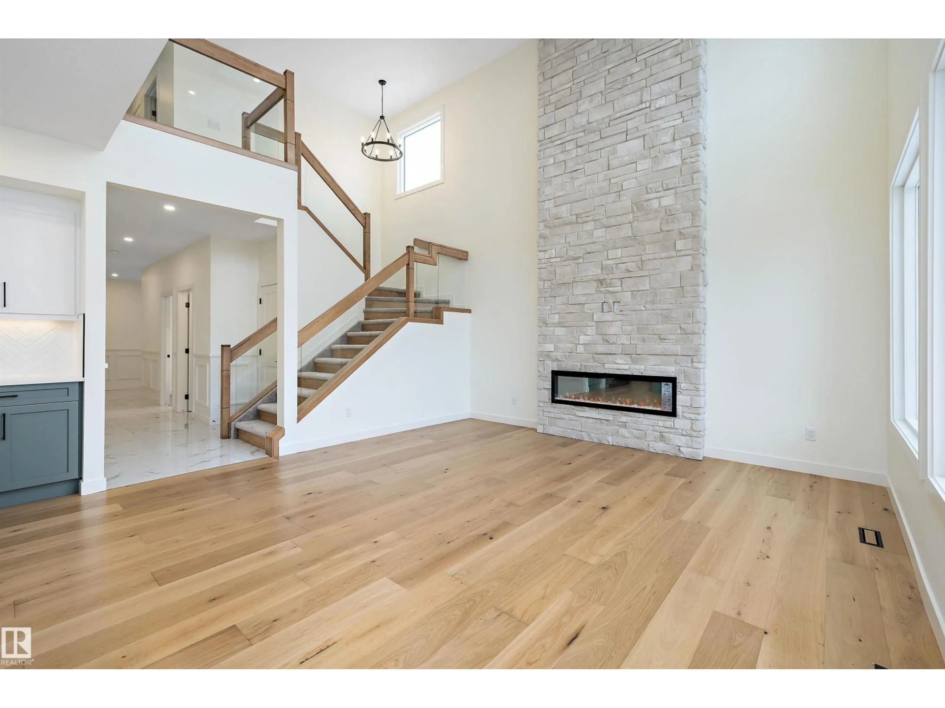 Unknown for 6879 KNOX LO SW, Edmonton Alberta T6W4R4