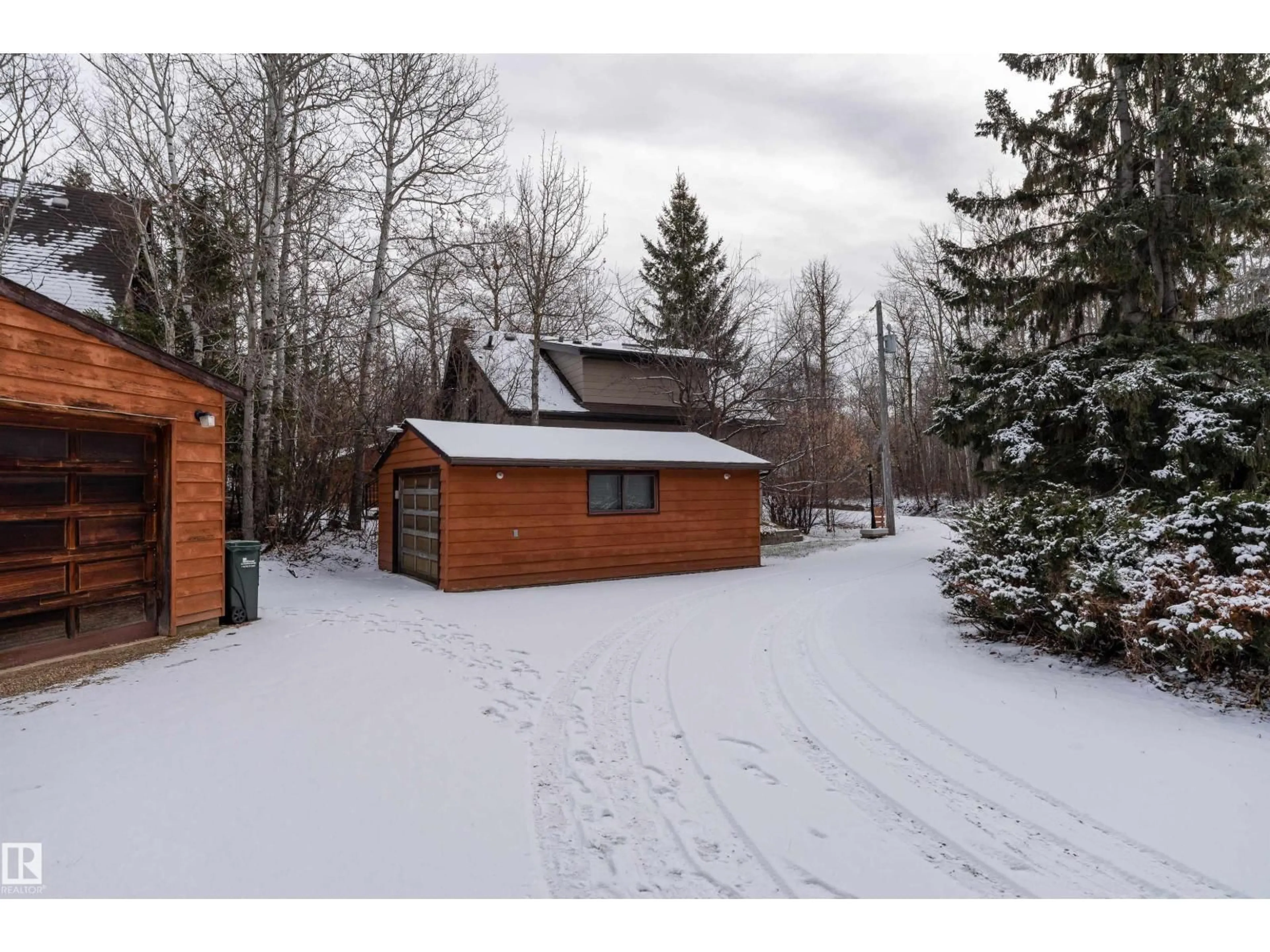 Shed for #209 - 51268 RGE ROAD 204, Rural Strathcona County Alberta T8G1E9