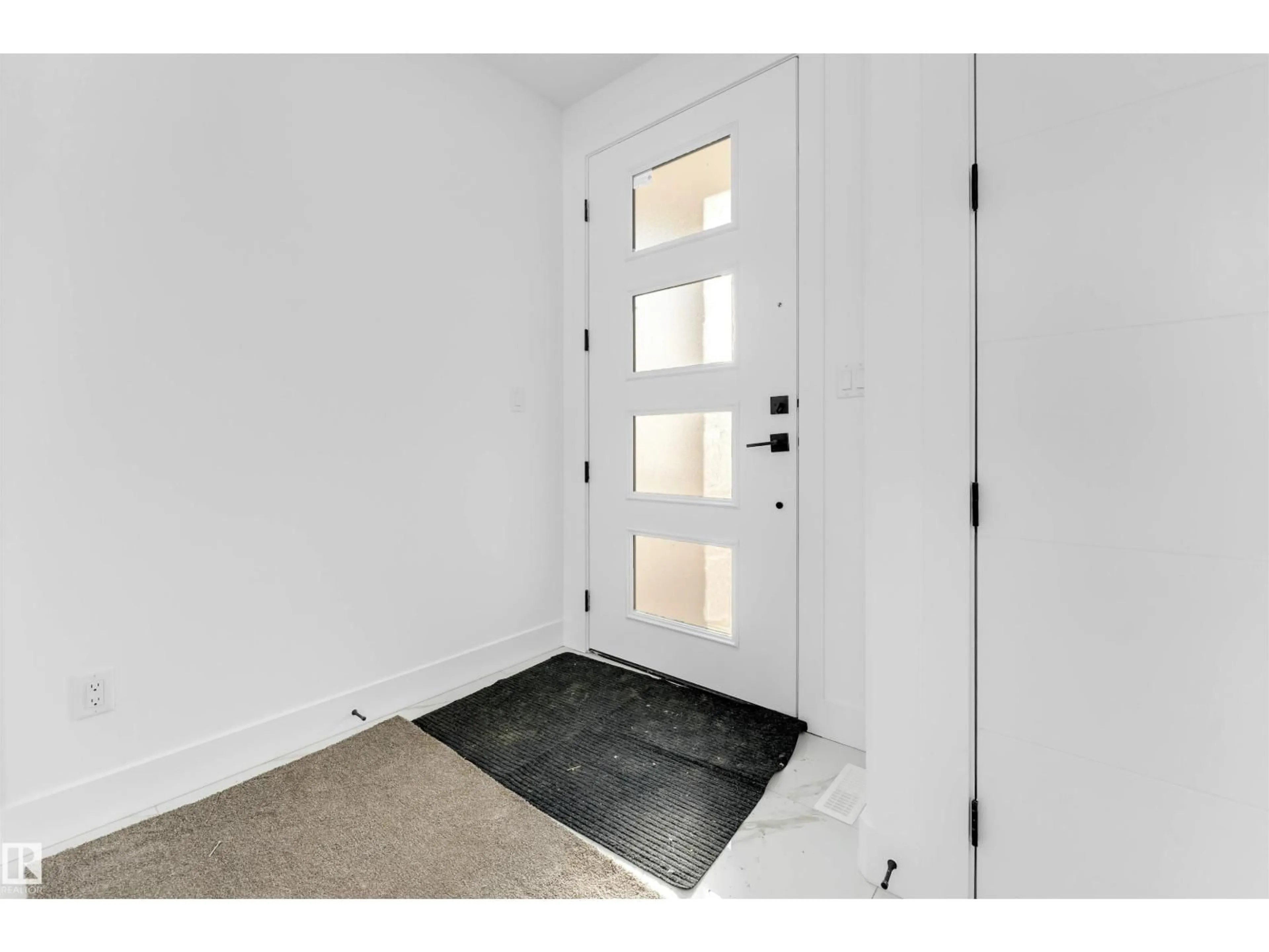 Indoor entryway for NE - 2734 64 AV, Rural Leduc County Alberta T4X0H6