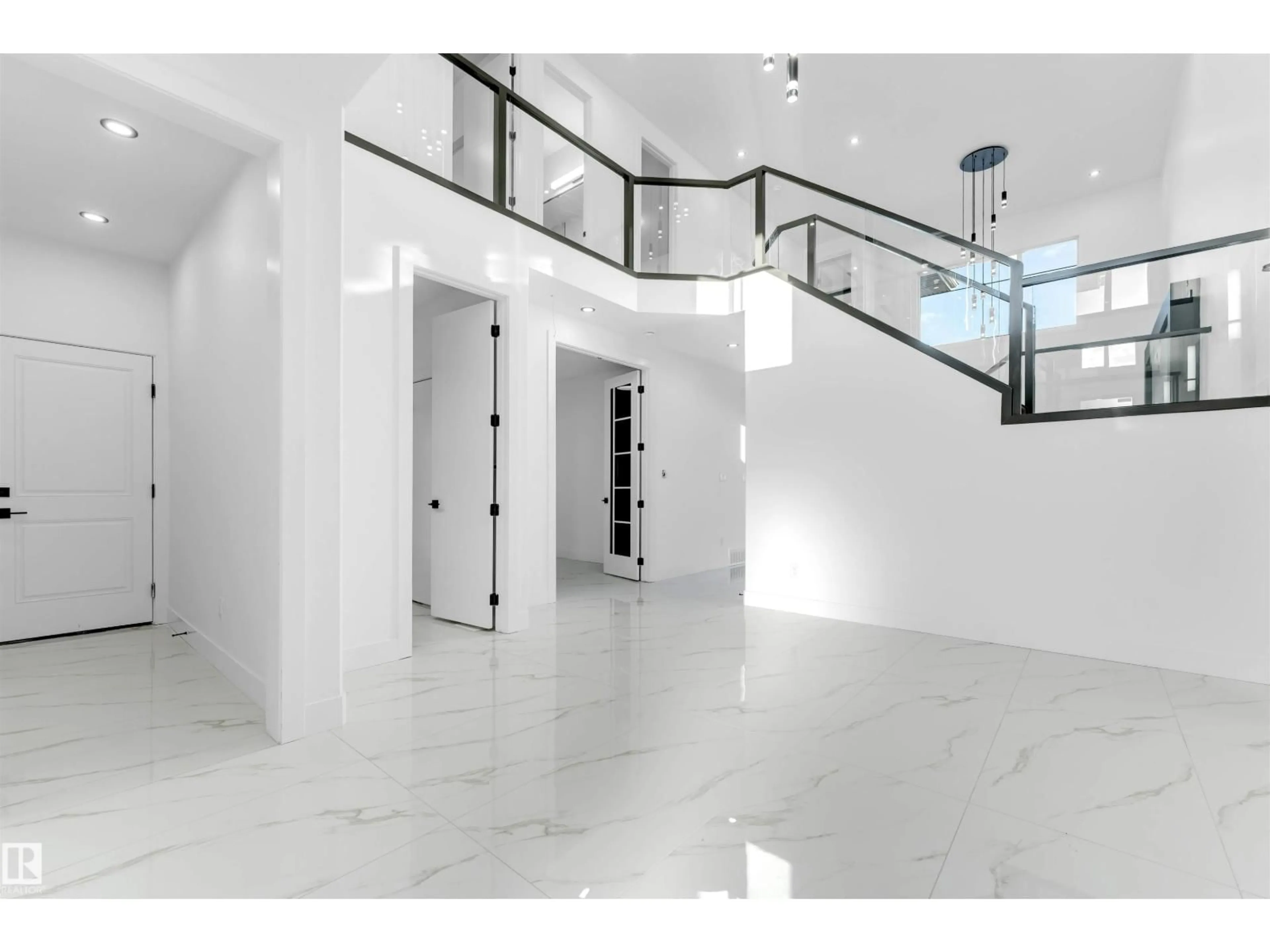 Indoor foyer for NE - 2734 64 AV, Rural Leduc County Alberta T4X0H6