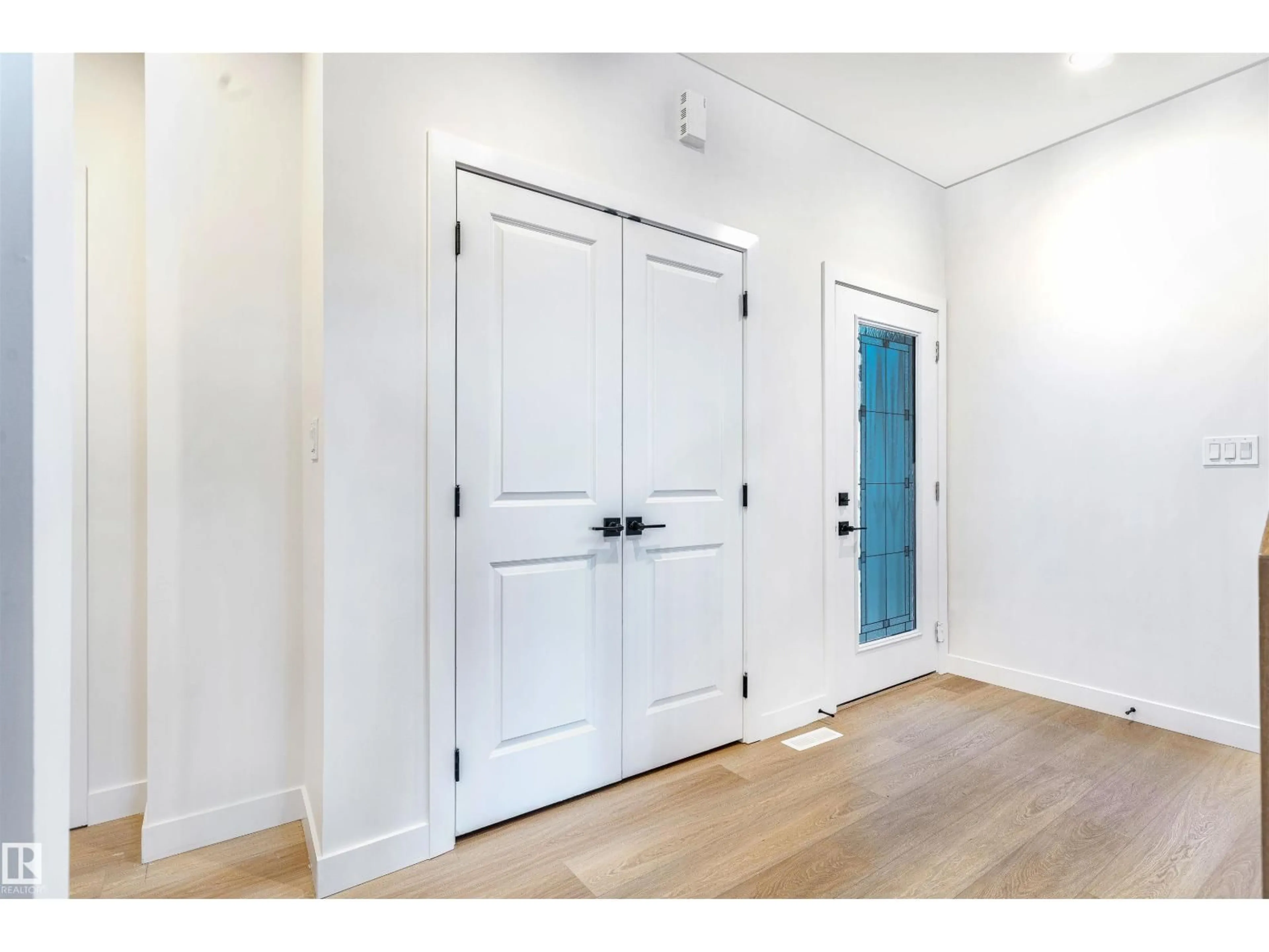 Indoor entryway for 22 AXELWOOD CR, Spruce Grove Alberta T7X4G4