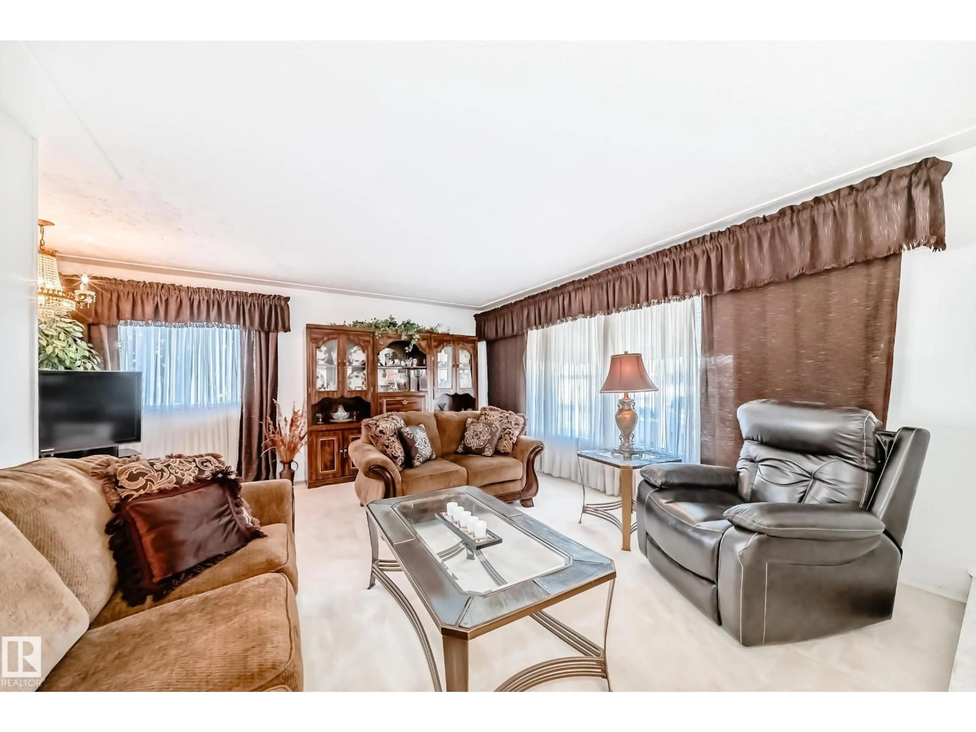 Living room with furniture, unknown for NW - 13338 120 ST, Edmonton Alberta T5E5P5