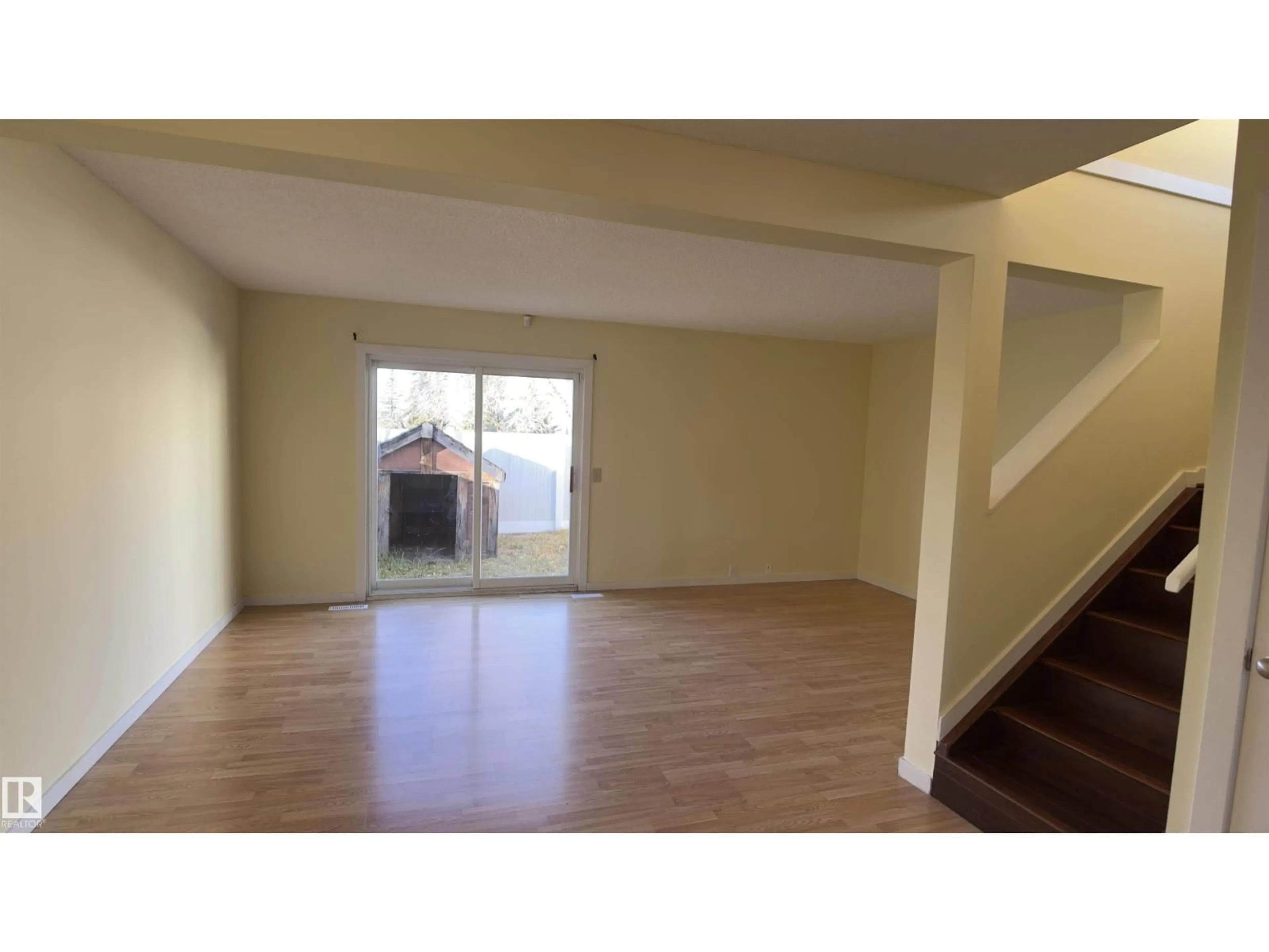 A pic of a room for #41 - 2024 57 ST, Edmonton Alberta T6L2Z3