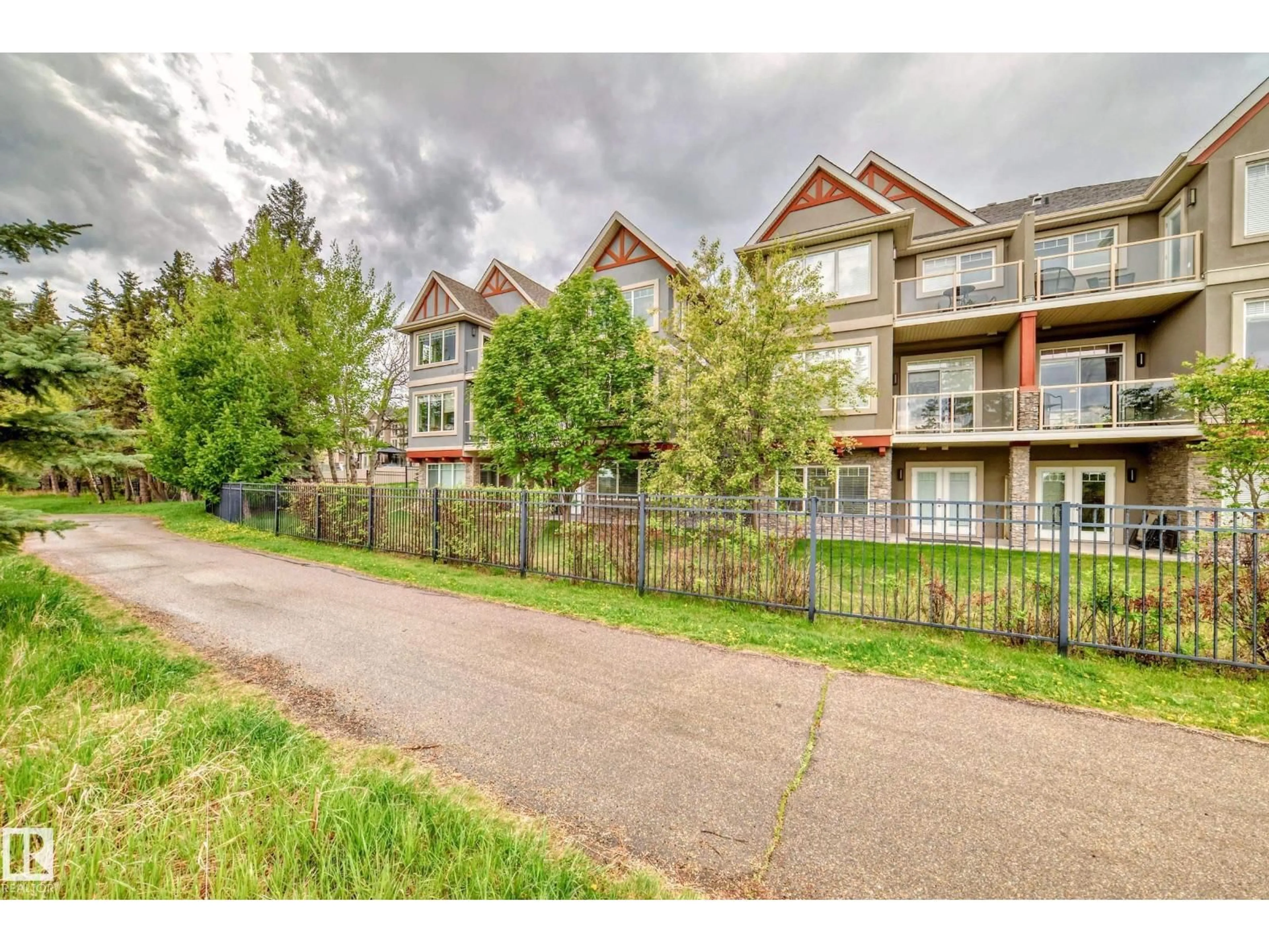 Patio, street for 1673 JAMES MOWATT TR, Edmonton Alberta T6W0J7