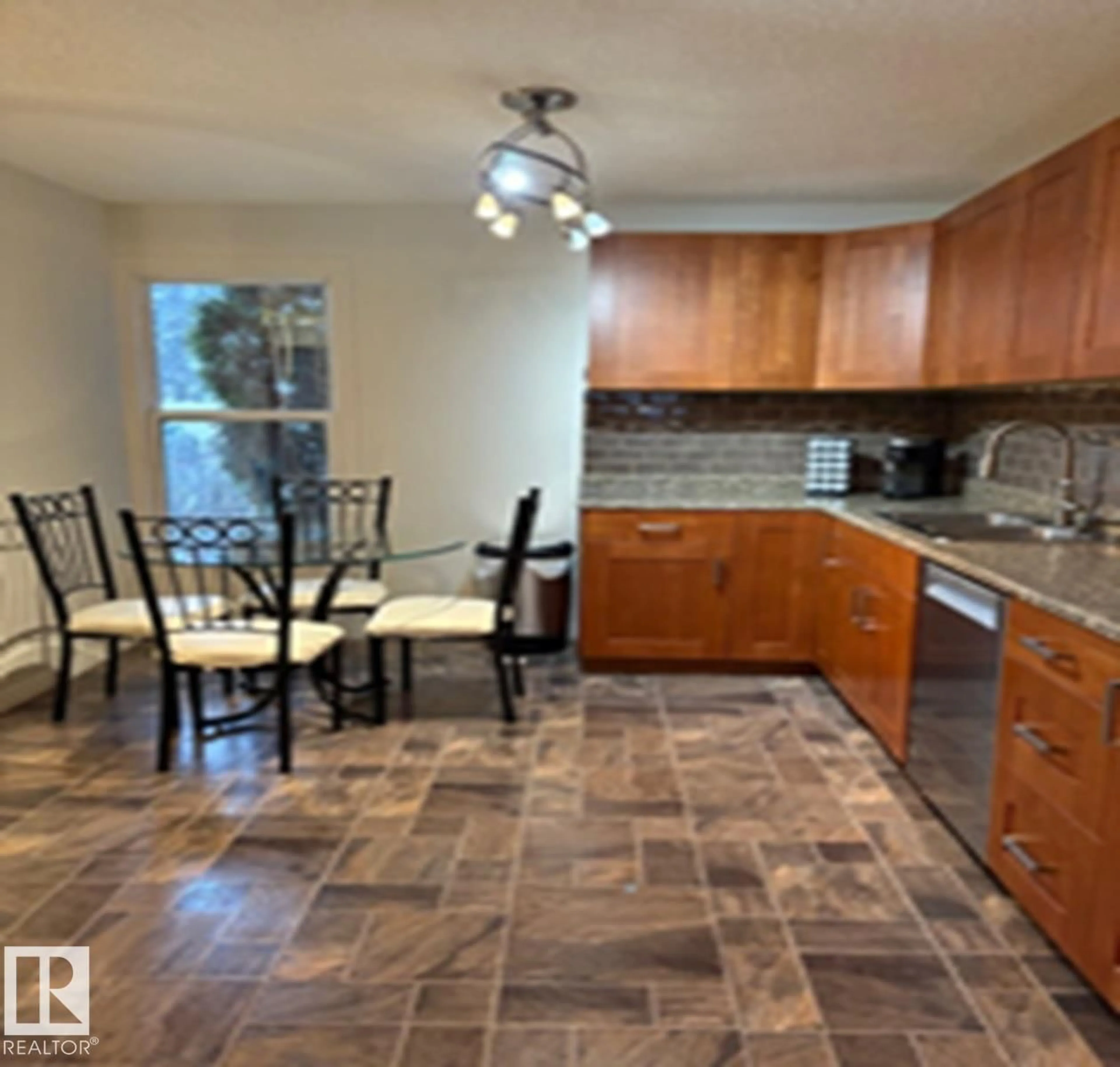 Unknown for 104 GREENFIELD ES, St. Albert Alberta T8N2G2