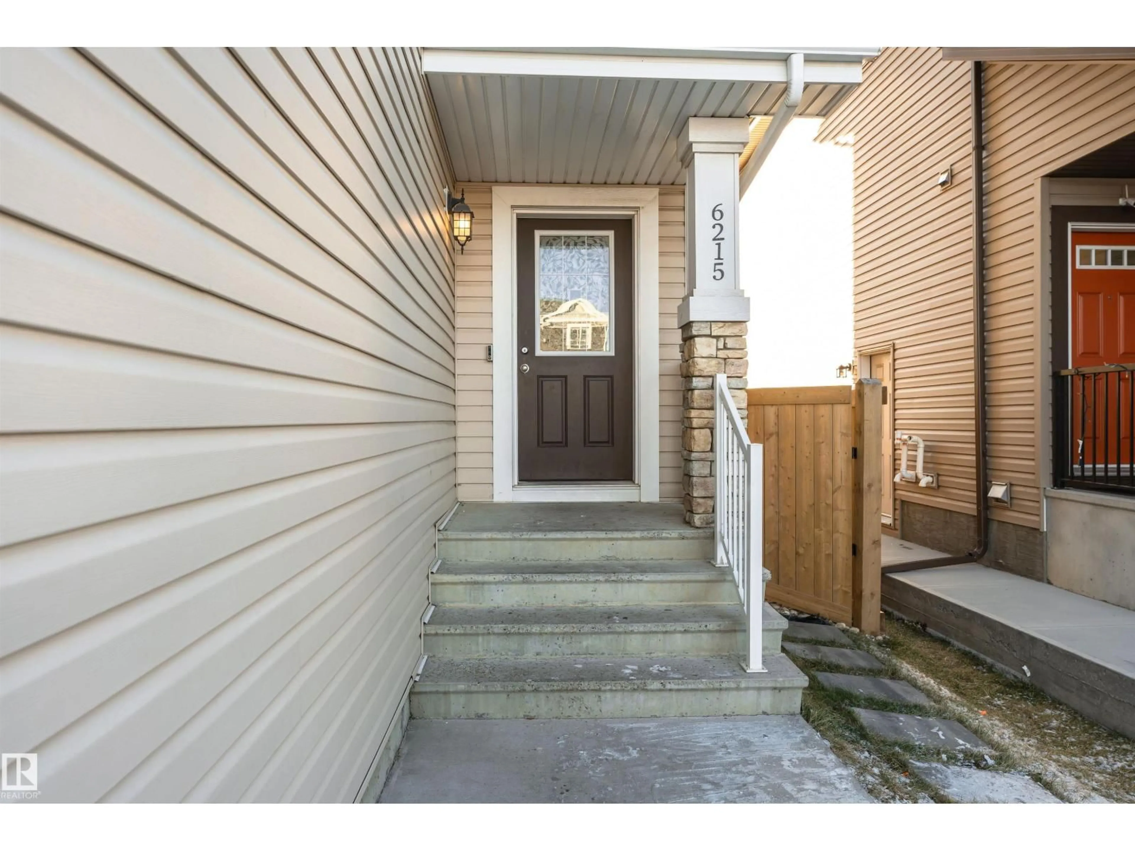 Indoor entryway for NW - 6215 179 AV, Edmonton Alberta T5Y3Z4