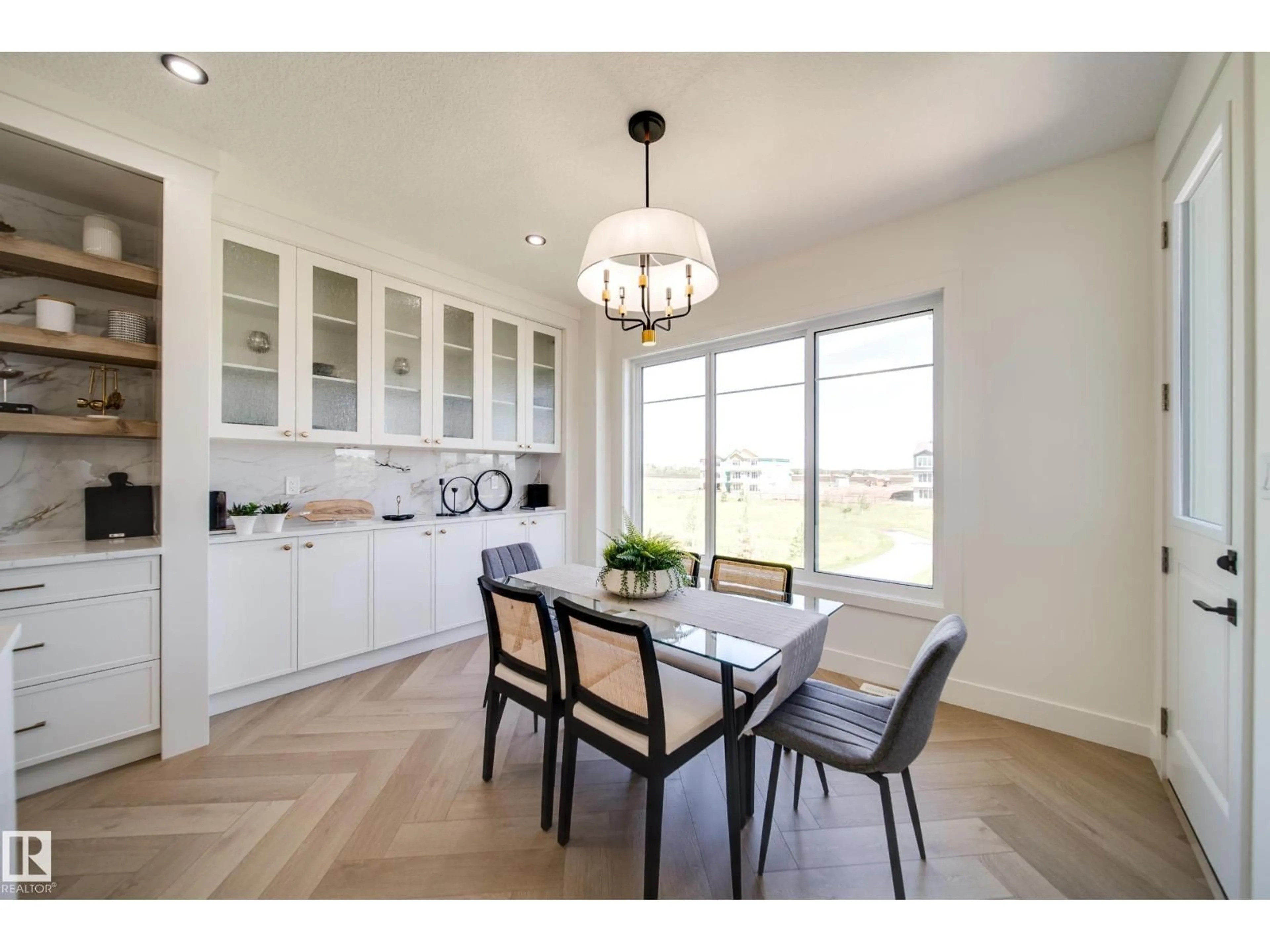 Unknown for 7027 177 AV, Edmonton Alberta T5Z0W9