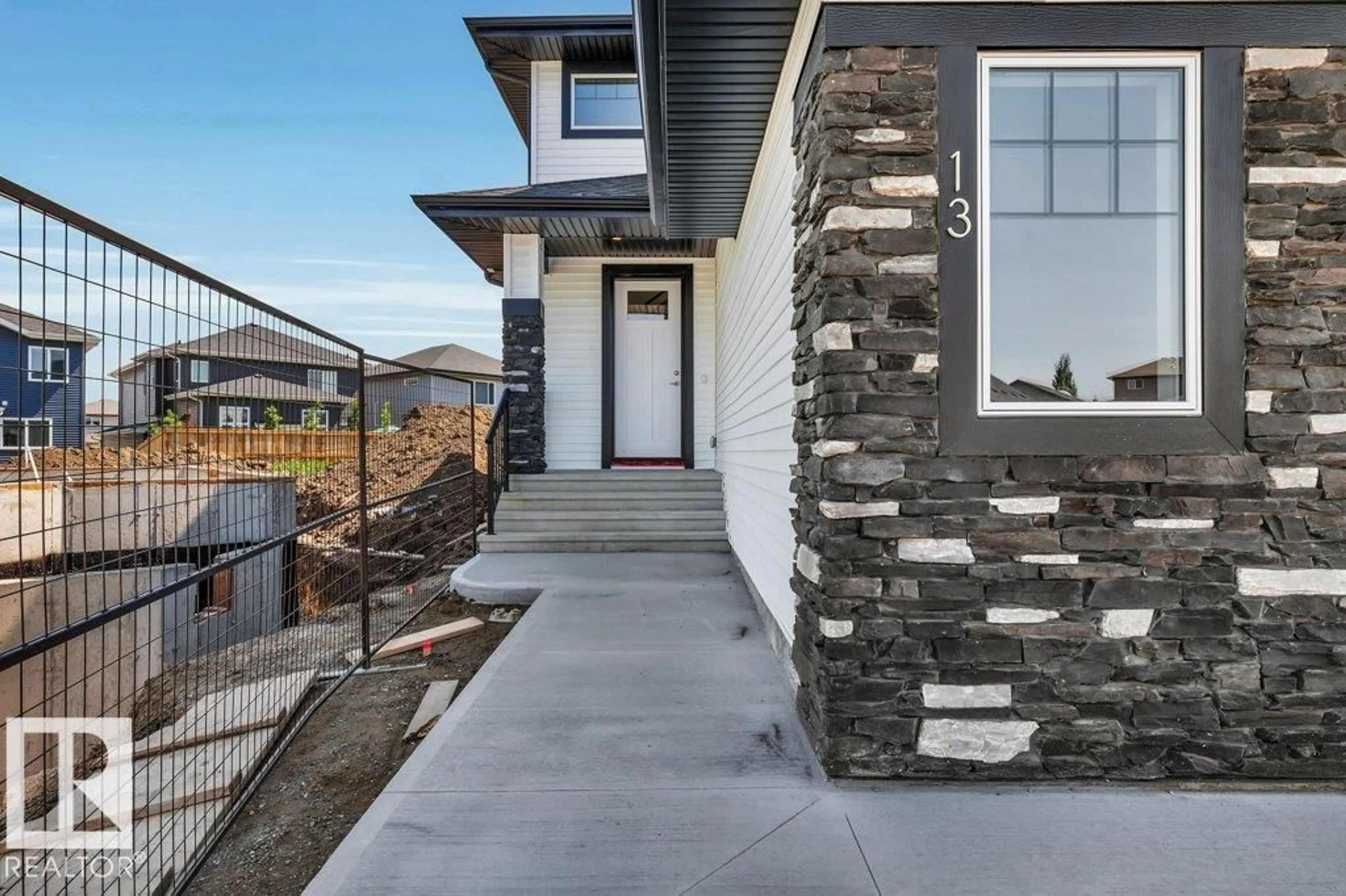 Home with brick exterior material, unknown for 13 HILLWOOD TC, Spruce Grove Alberta T7X0X4