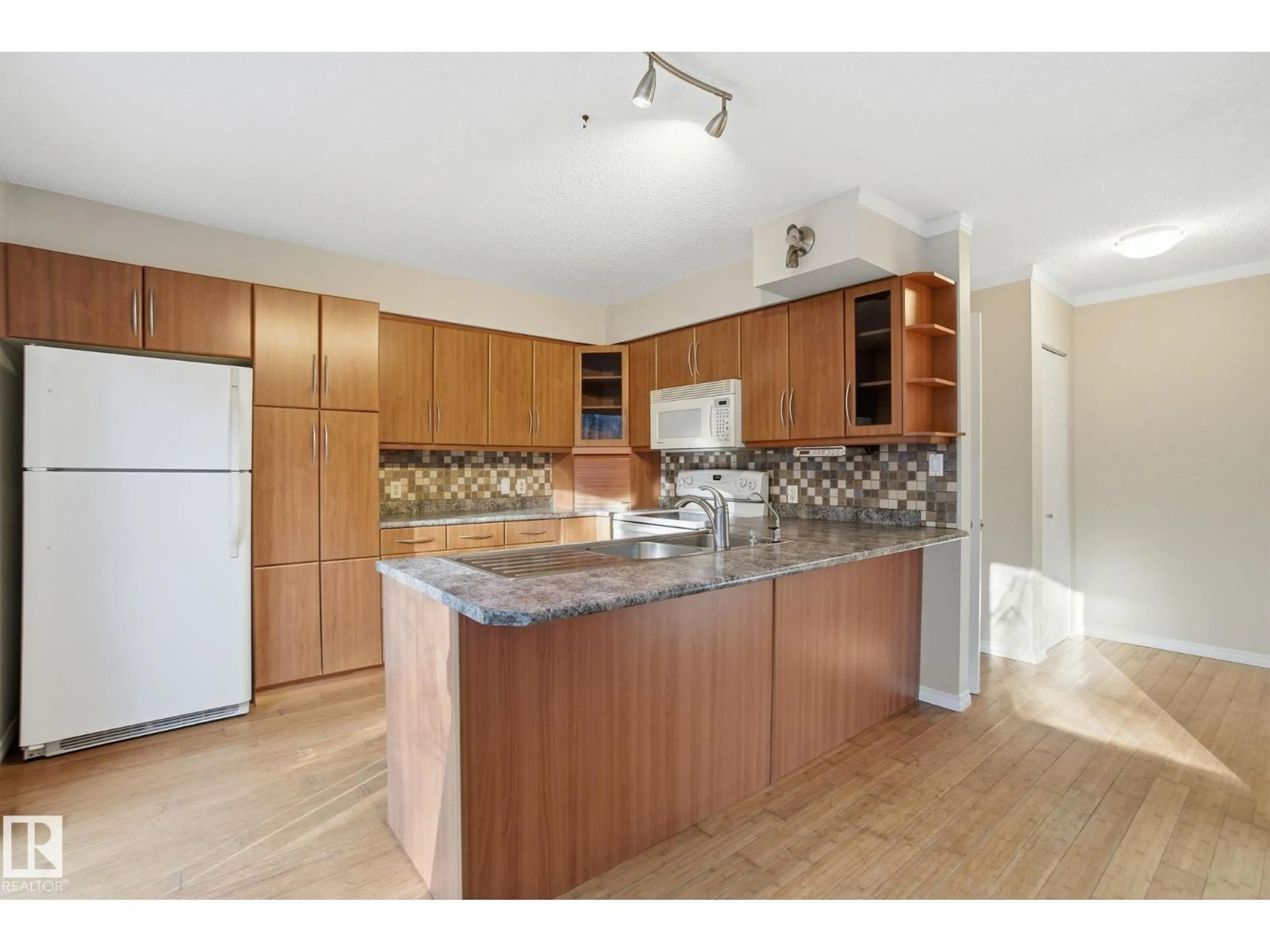 Open concept kitchen, unknown for 4902 63 STREET, Rural Lac Ste. Anne County Alberta T0E0A0