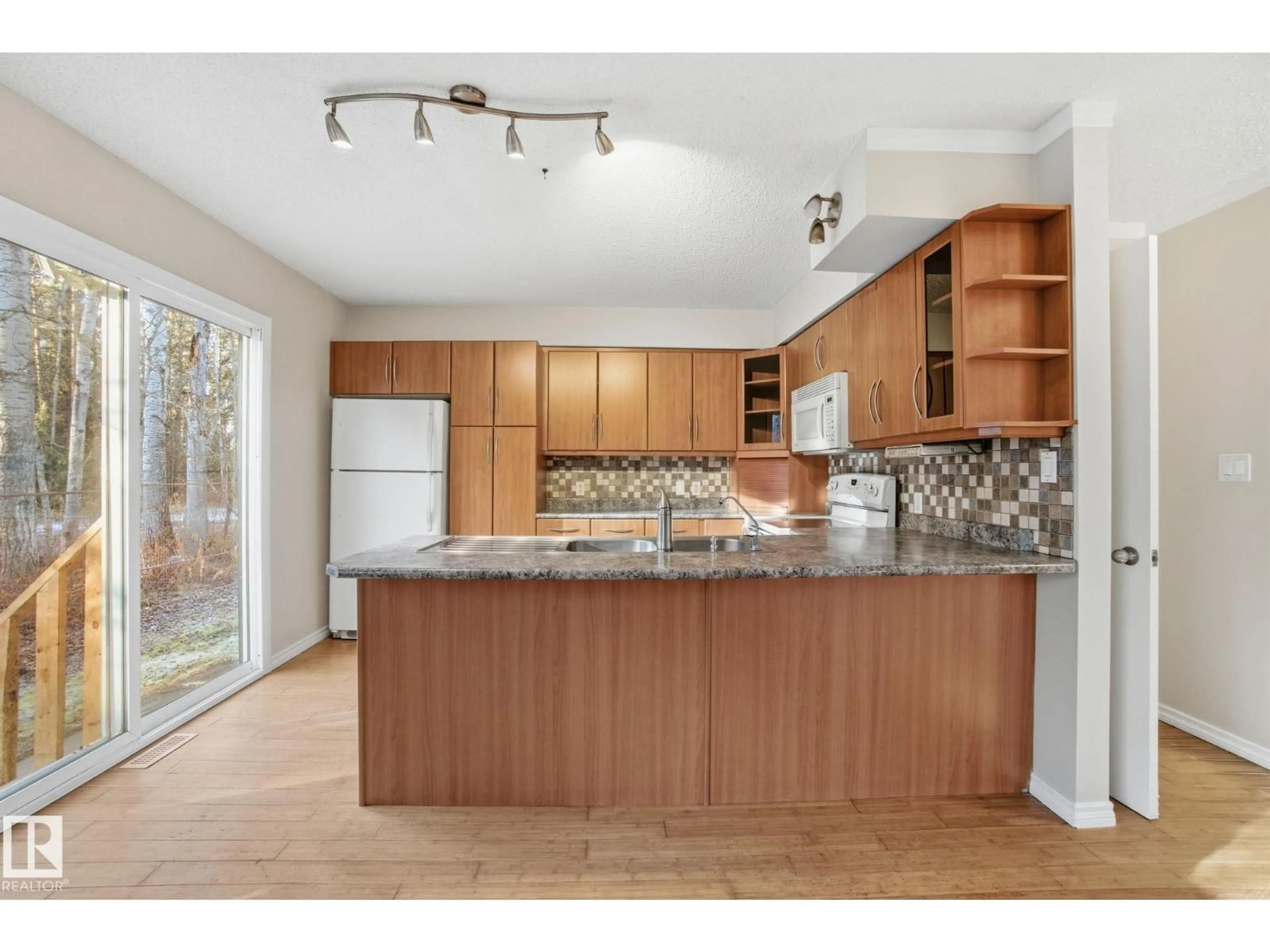 Open concept kitchen, unknown for 4902 63 STREET, Rural Lac Ste. Anne County Alberta T0E0A0