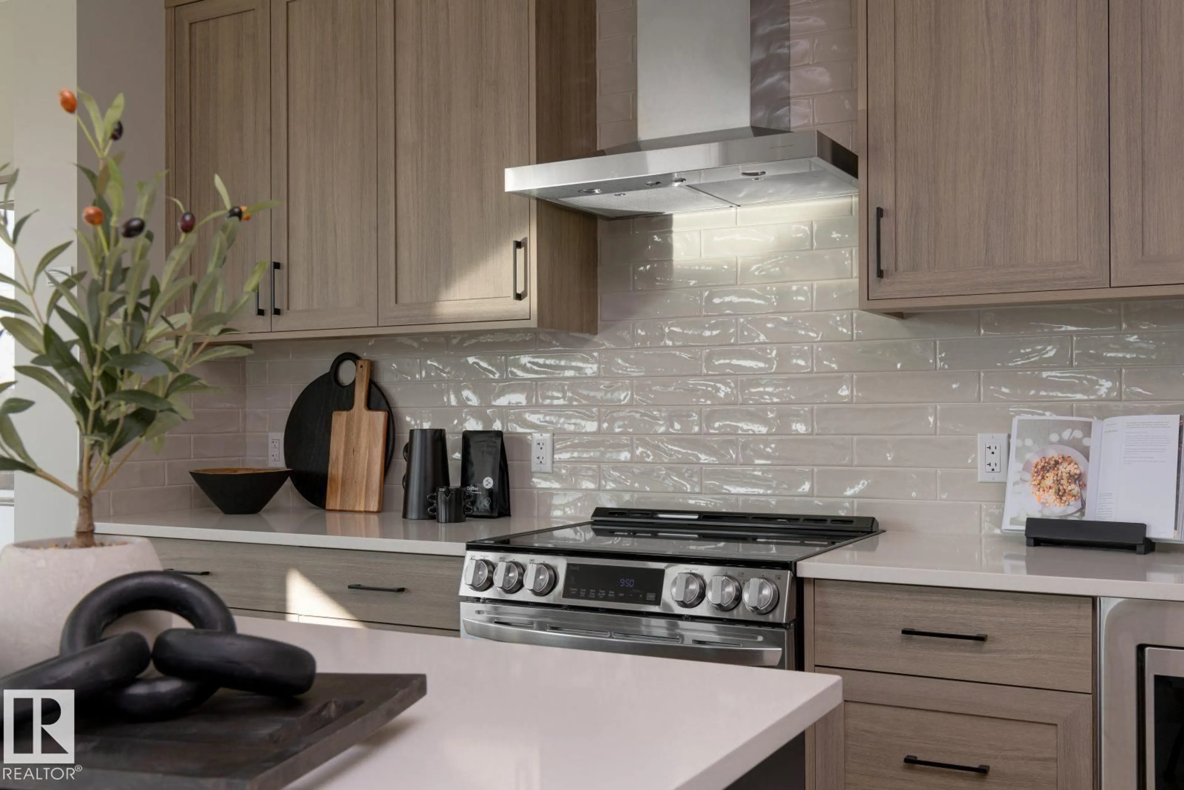 Contemporary kitchen, ceramic/tile floor for SW - 2524 158 ST, Edmonton Alberta T6W5P6