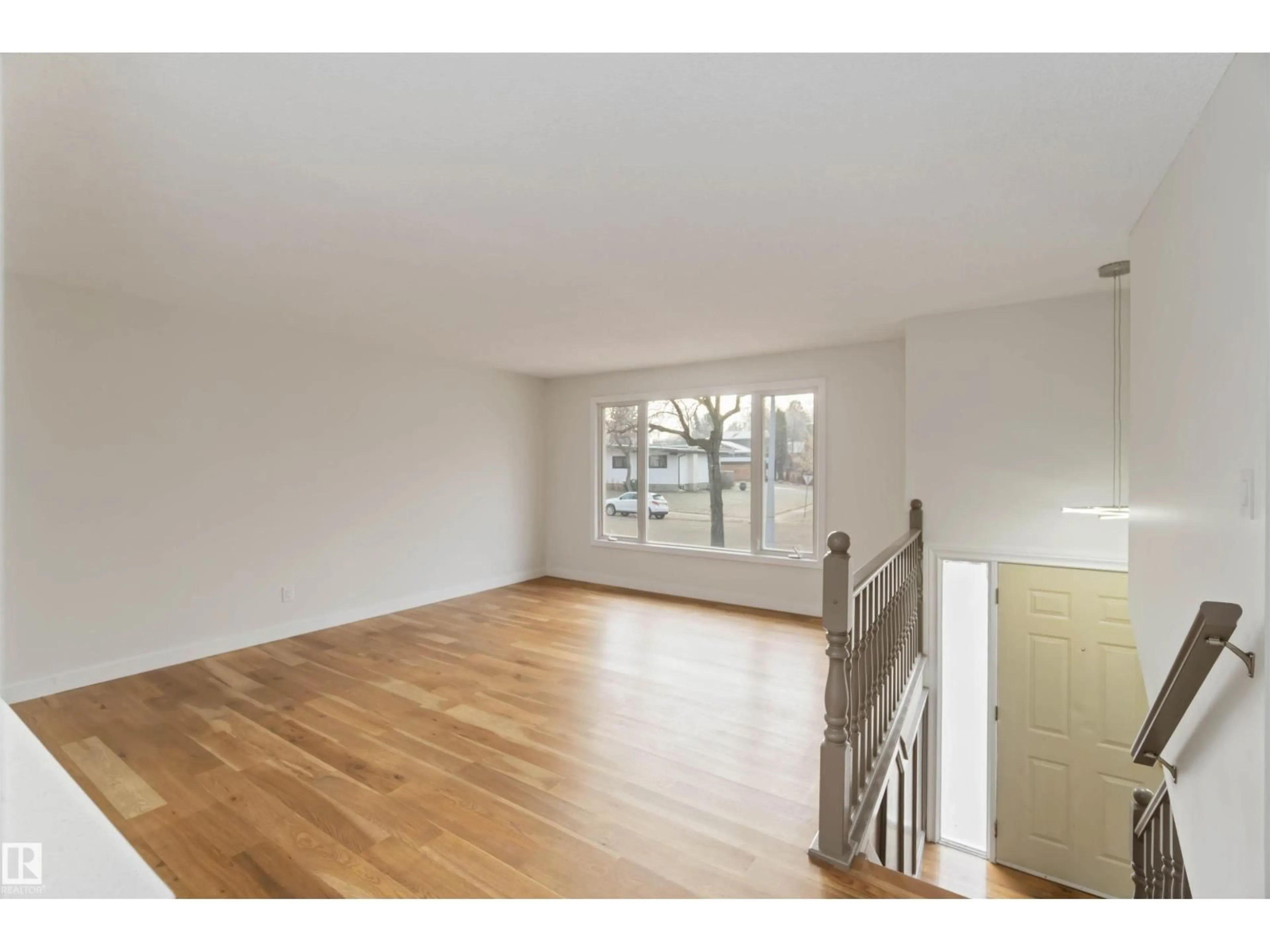 A pic of a room for 14 GOODRIDGE DR, St. Albert Alberta T8N2A8