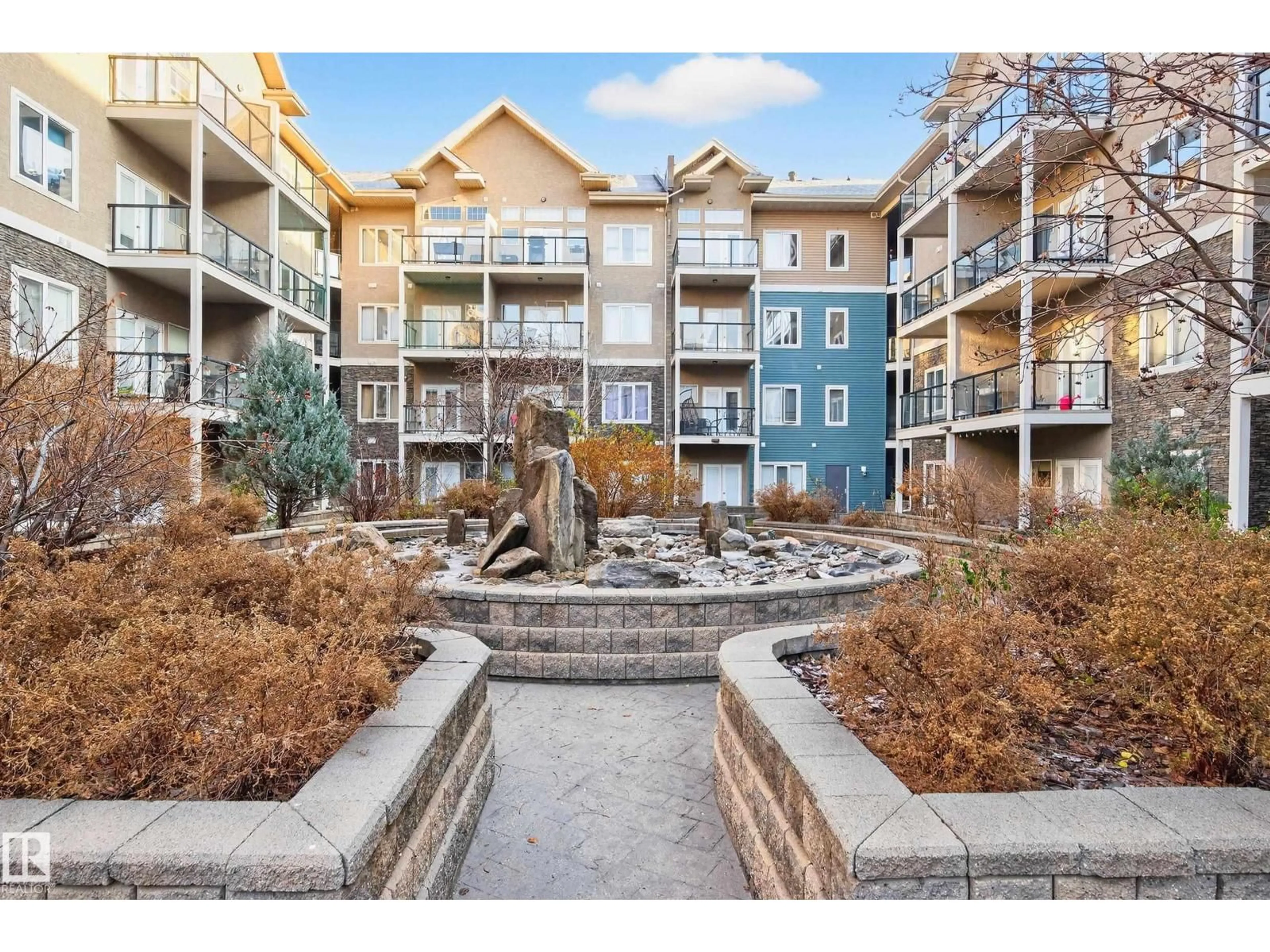 Patio, water/lake/river/ocean view for 348 10121 80 AV NW, Edmonton Alberta T6E0B9