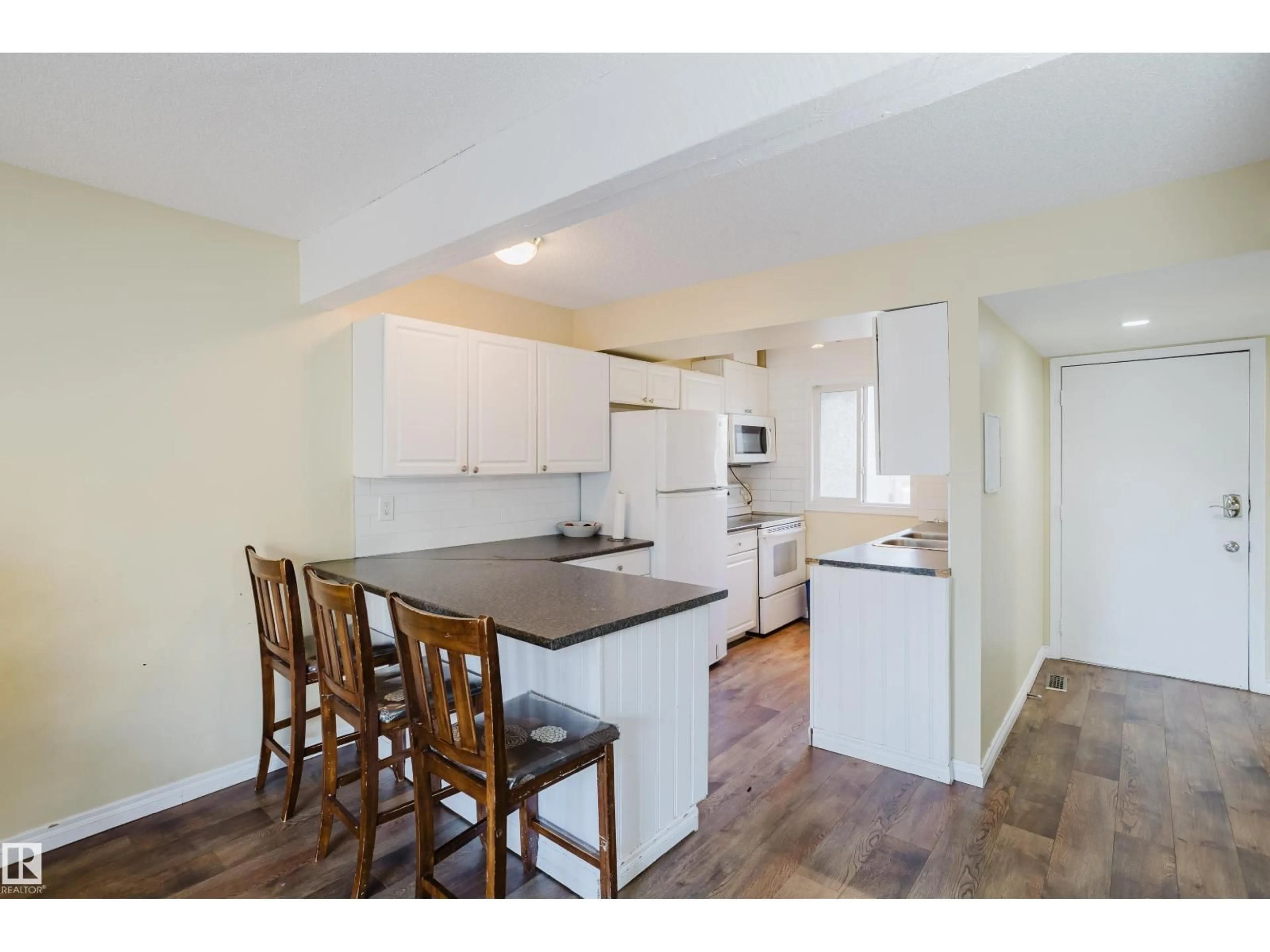 Unknown for NW - 14612 121 ST, Edmonton Alberta T5X1T8