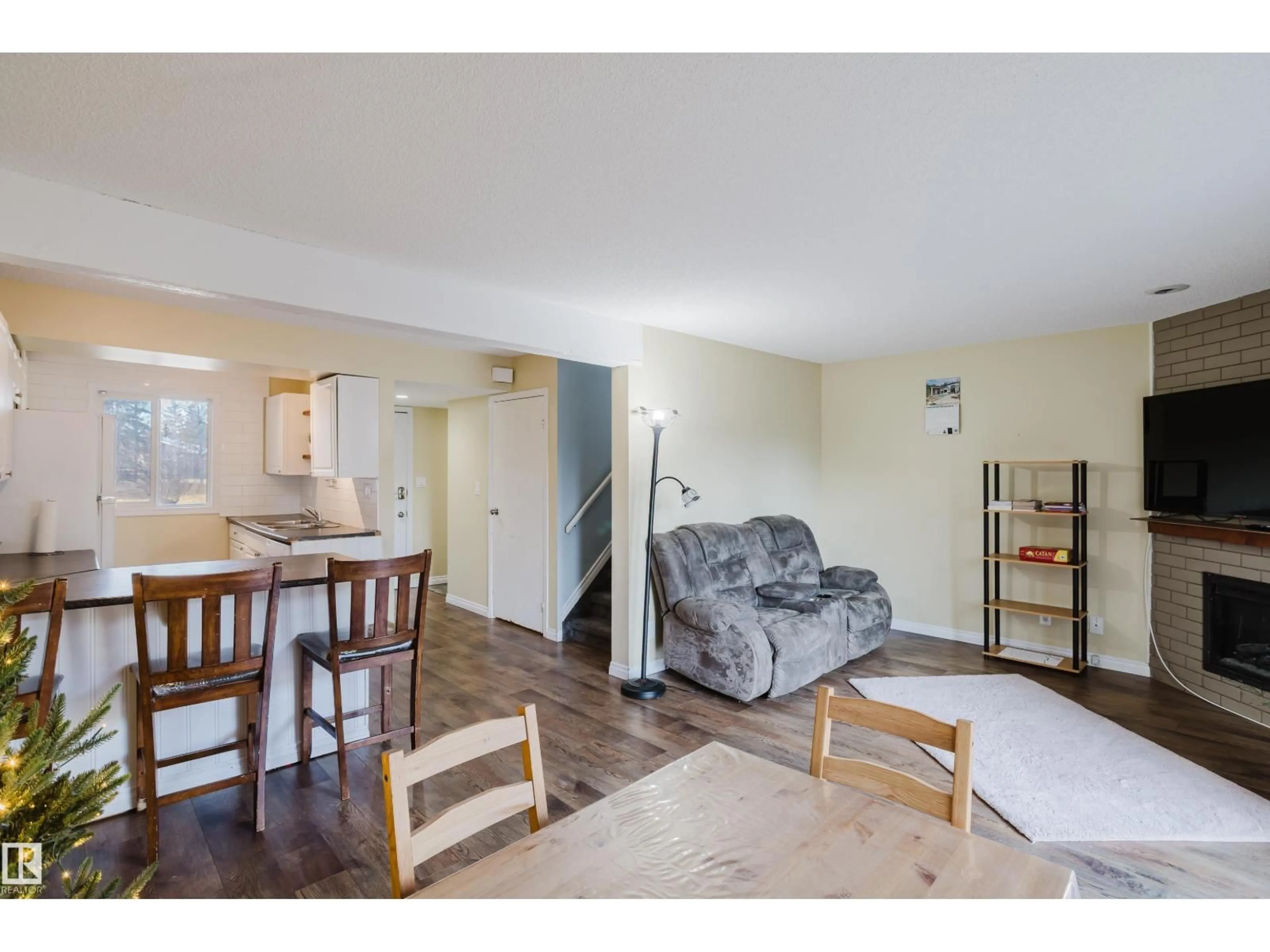 Unknown for NW - 14612 121 ST, Edmonton Alberta T5X1T8