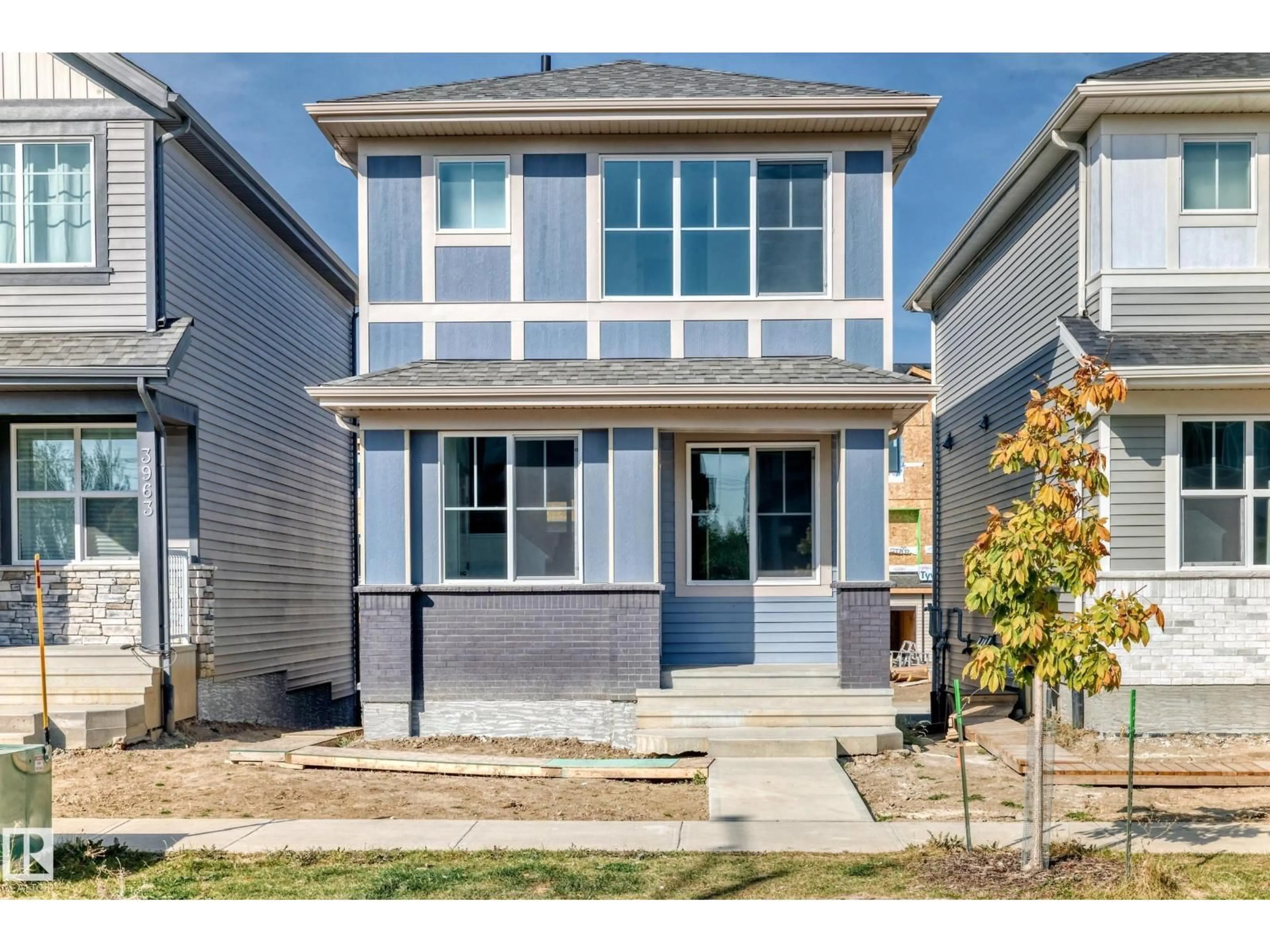Home with vinyl exterior material, street for NW - 3965 WREN LO, Edmonton Alberta T5S0T1