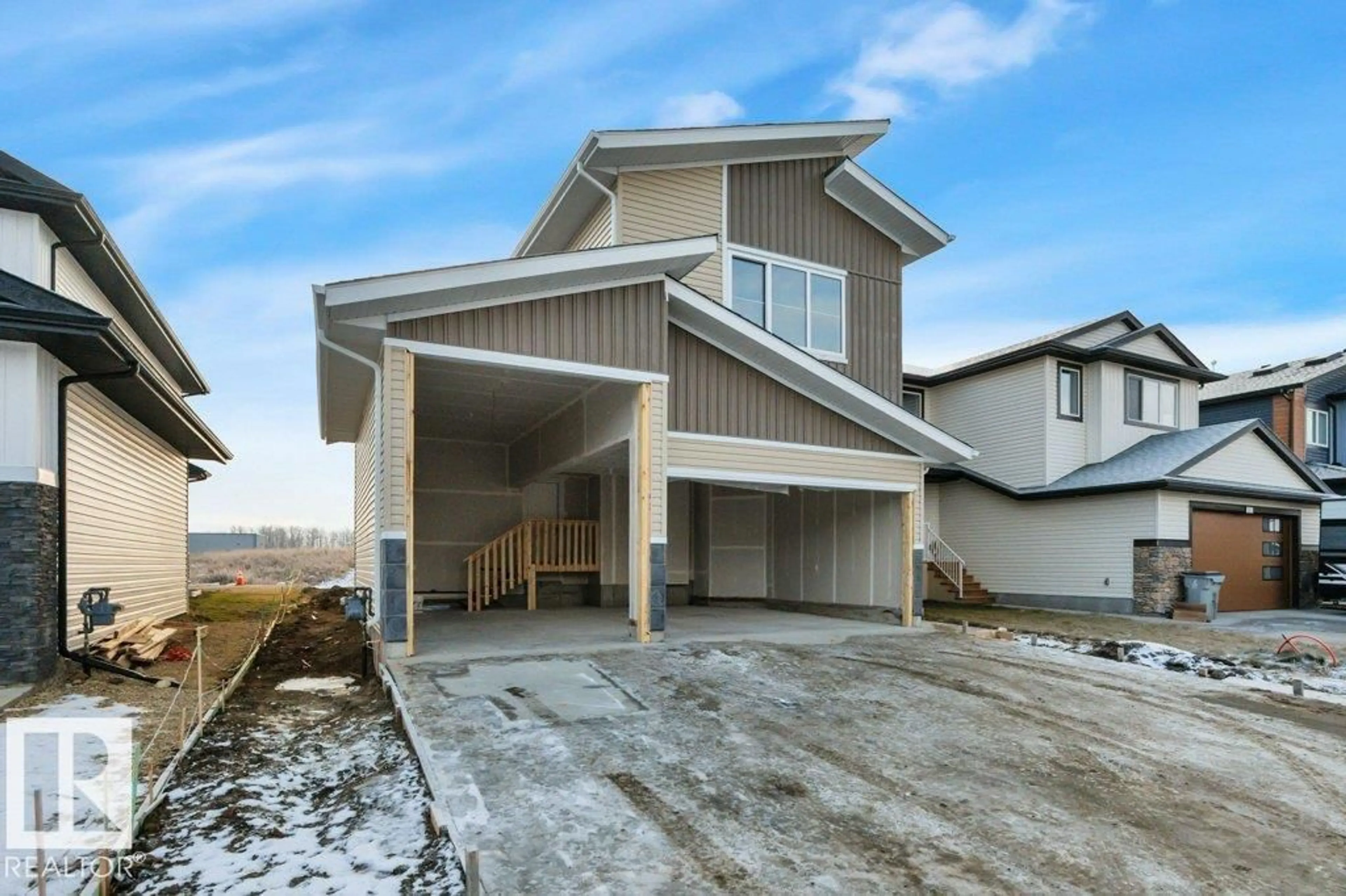 Home with vinyl exterior material, unknown for 5259 47 AV, Calmar Alberta T0C0V0