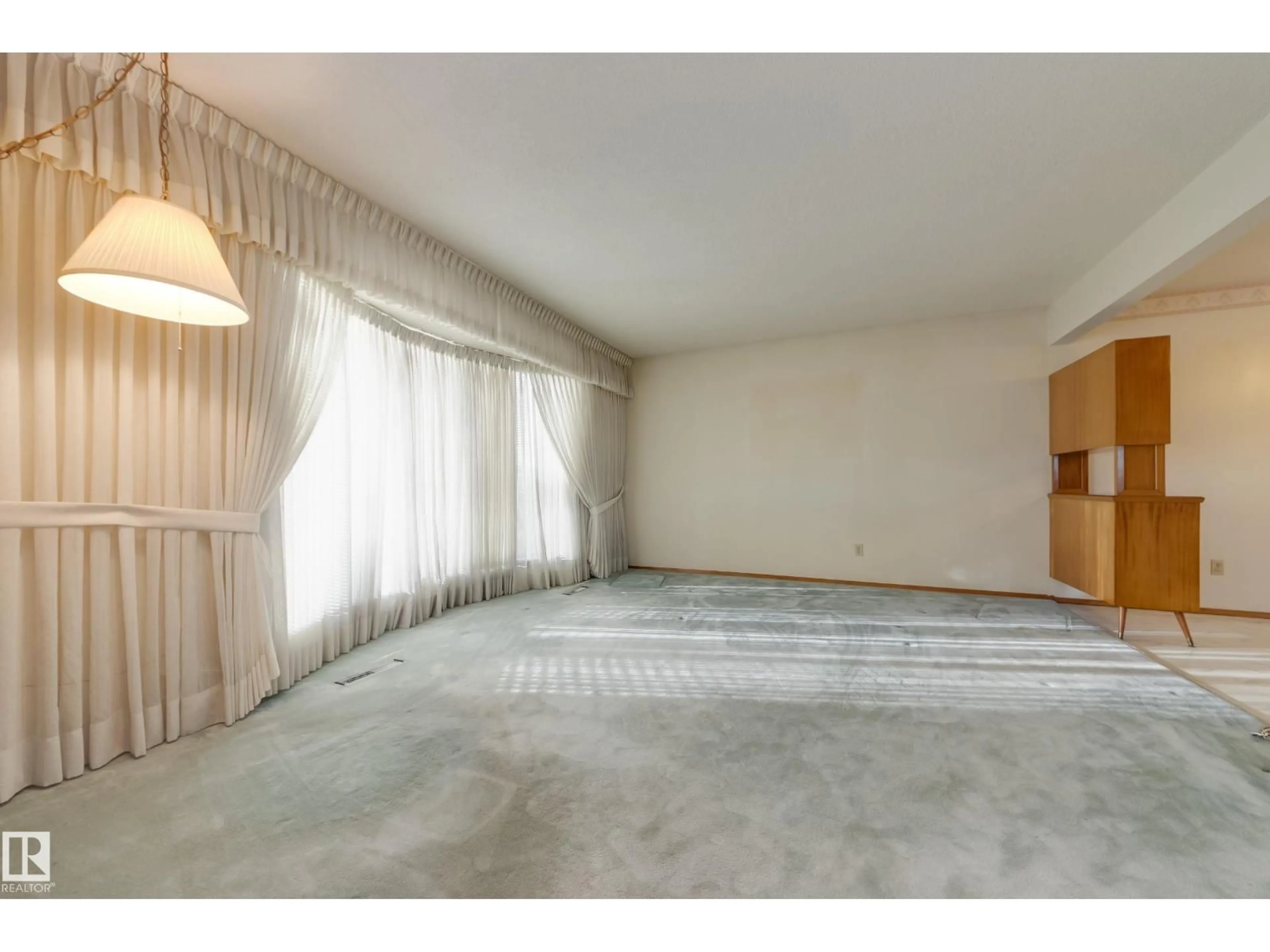 A pic of a room for NW - 7620 136 AV, Edmonton Alberta T5C2K5