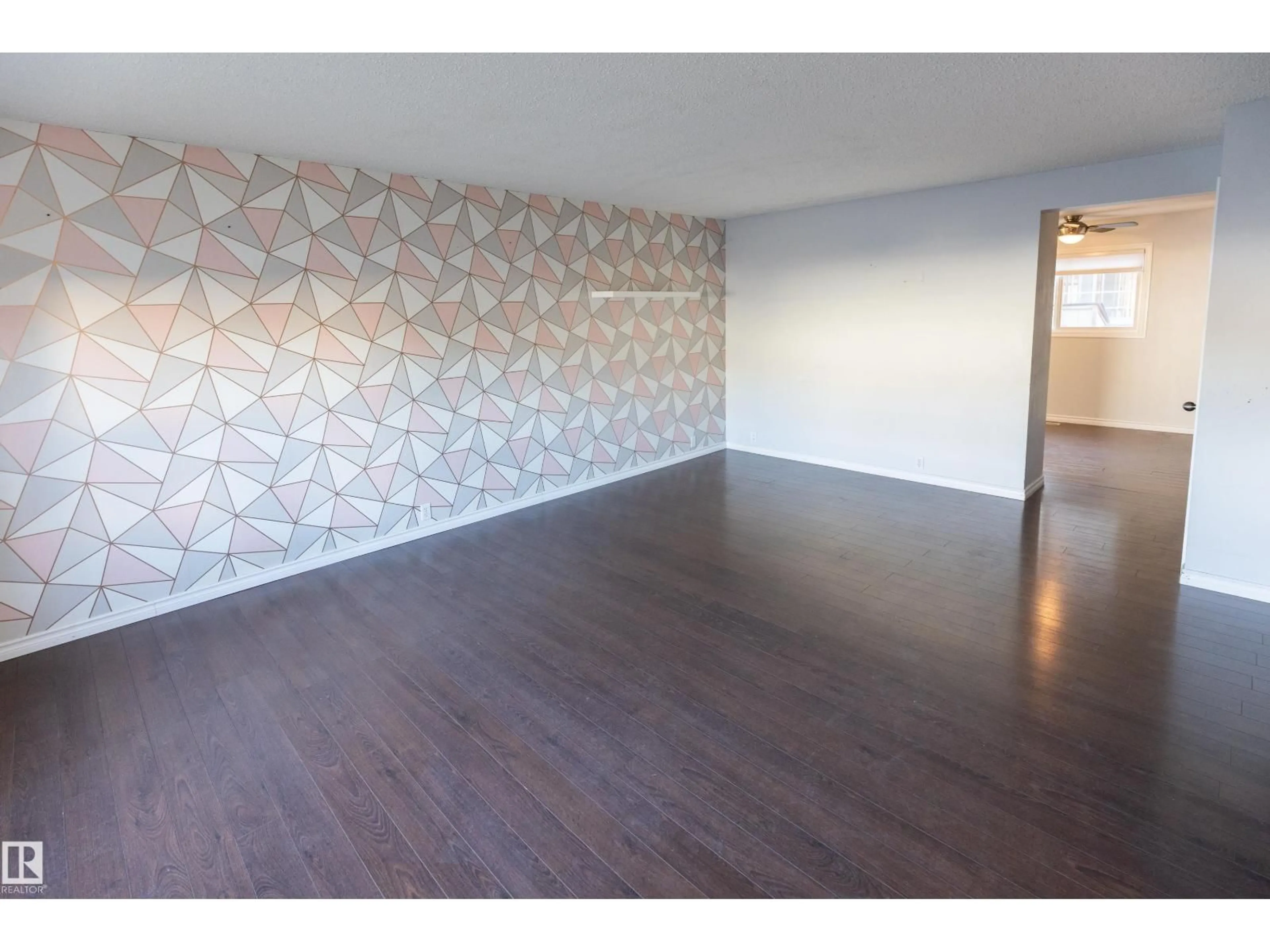 A pic of a room for 55 2131 OAK ST, Sherwood Park Alberta T8A4W9