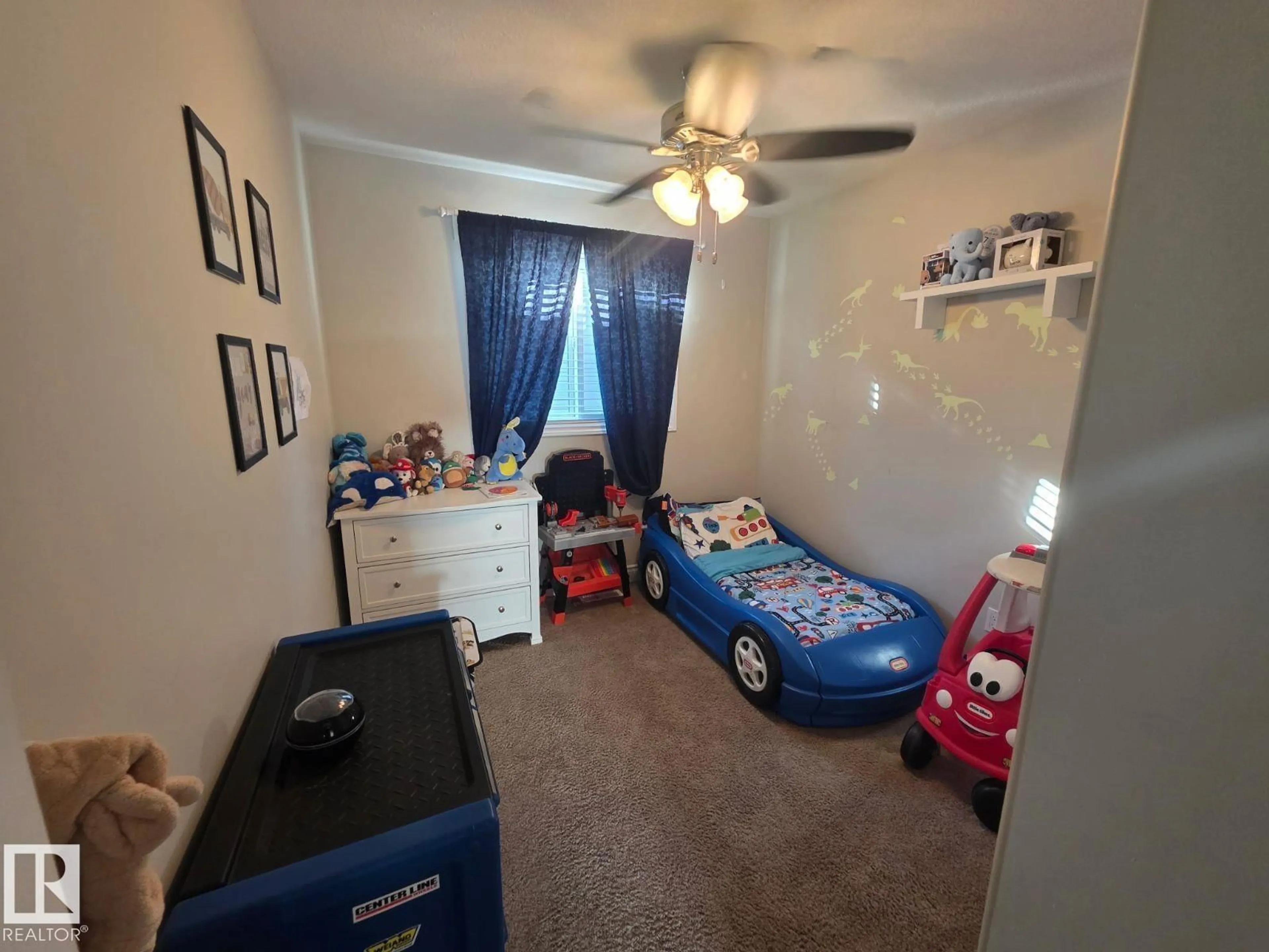 A pic of a room for 10314 99 ST, Morinville Alberta T8R0C2