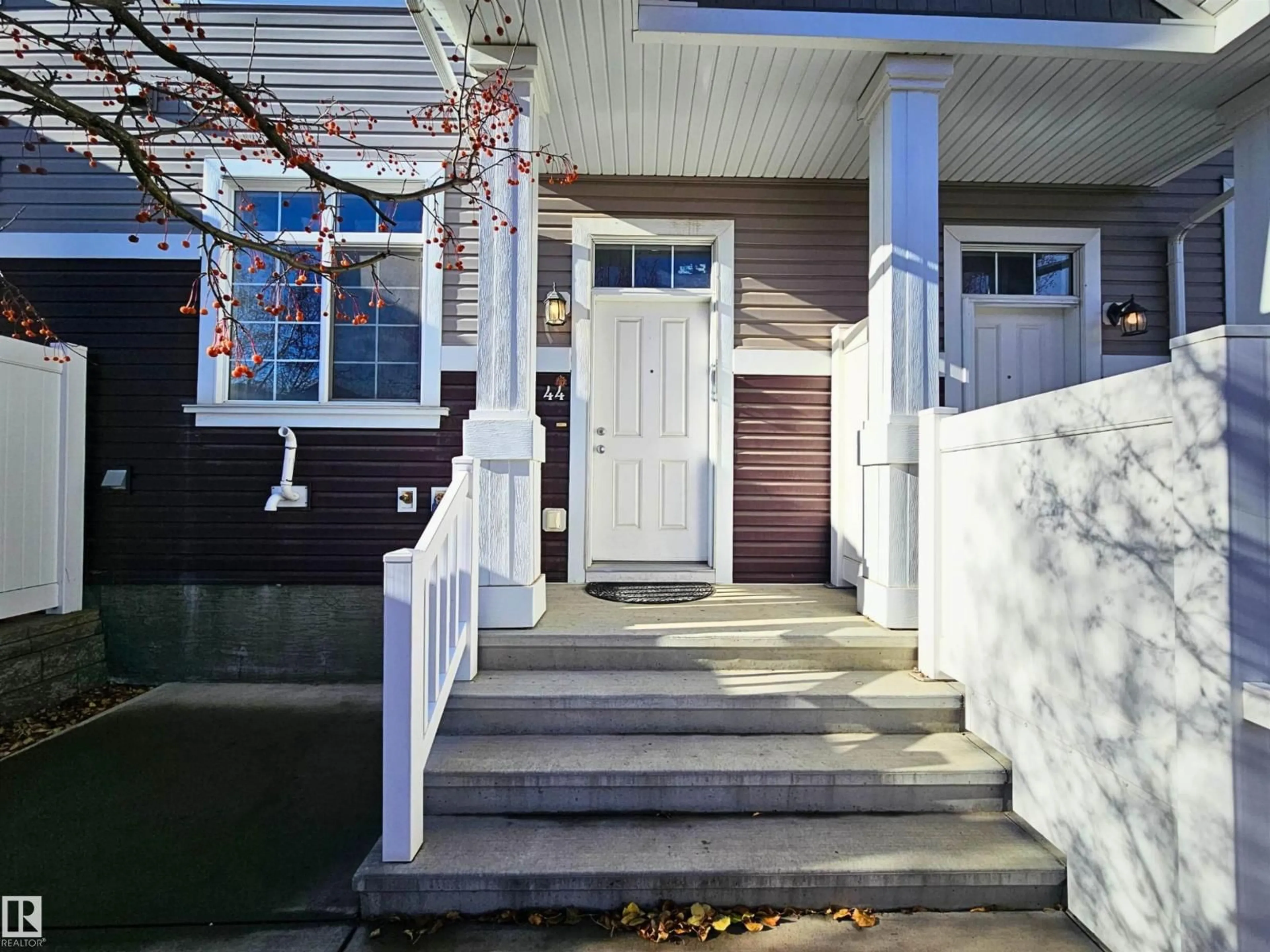 Unknown for #44 - 9151 SHAW WY, Edmonton Alberta T6X1W7