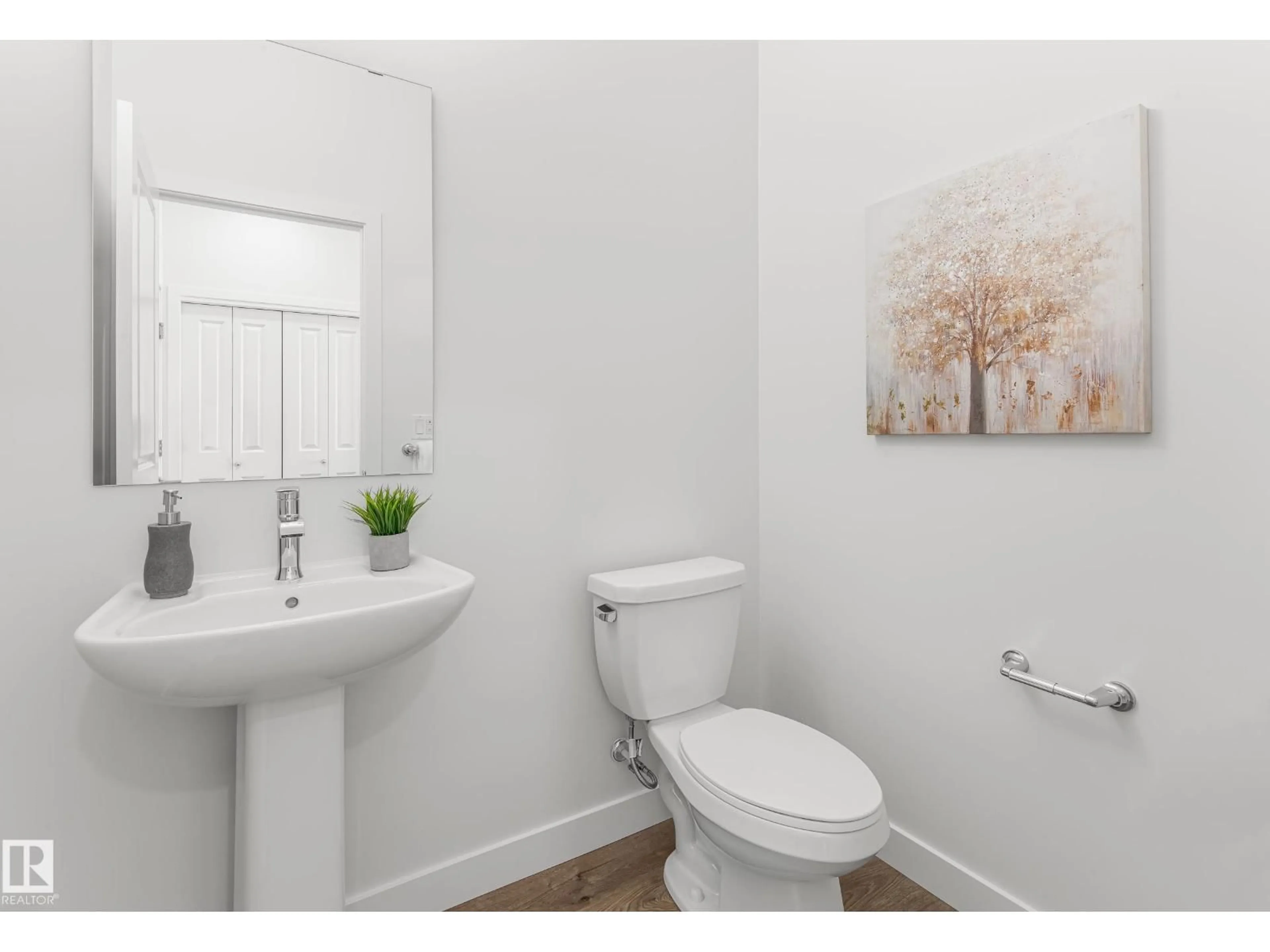 Standard bathroom, unknown for 8960 ELVES LO, Edmonton Alberta T6M3G3