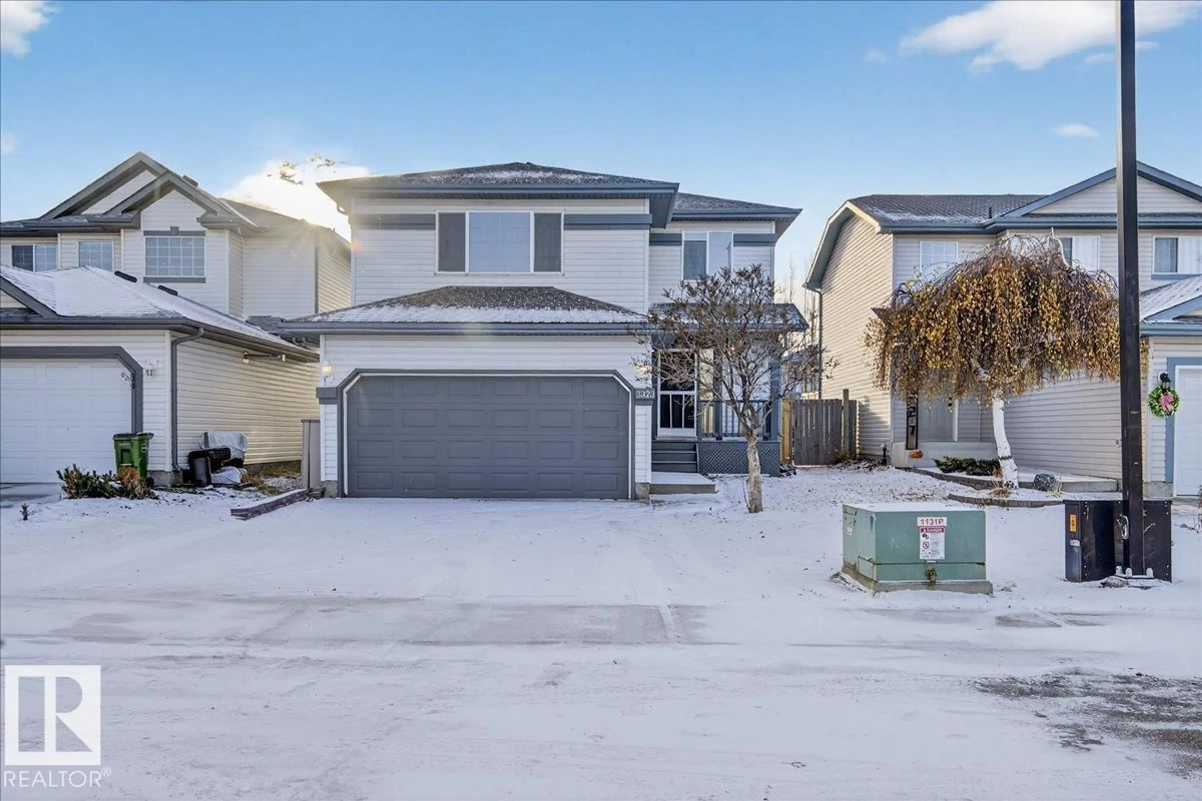 A pic from outside/outdoor area/front of a property/back of a property/a pic from drone, street for 3323 26 AV, Edmonton Alberta T6T1P9