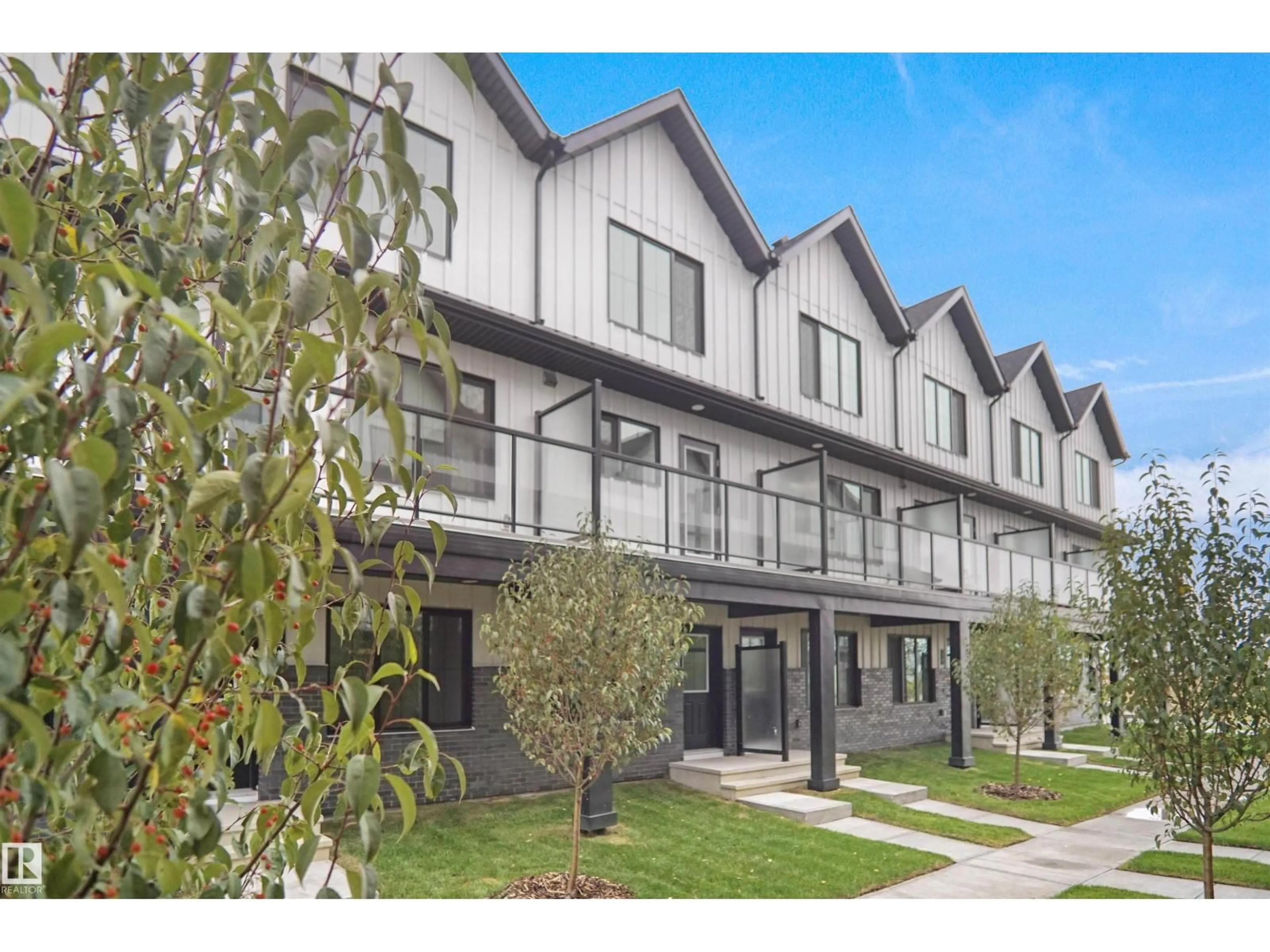 Unknown for #4 - 29 AIRPORT RD, Edmonton Alberta T5G2P9