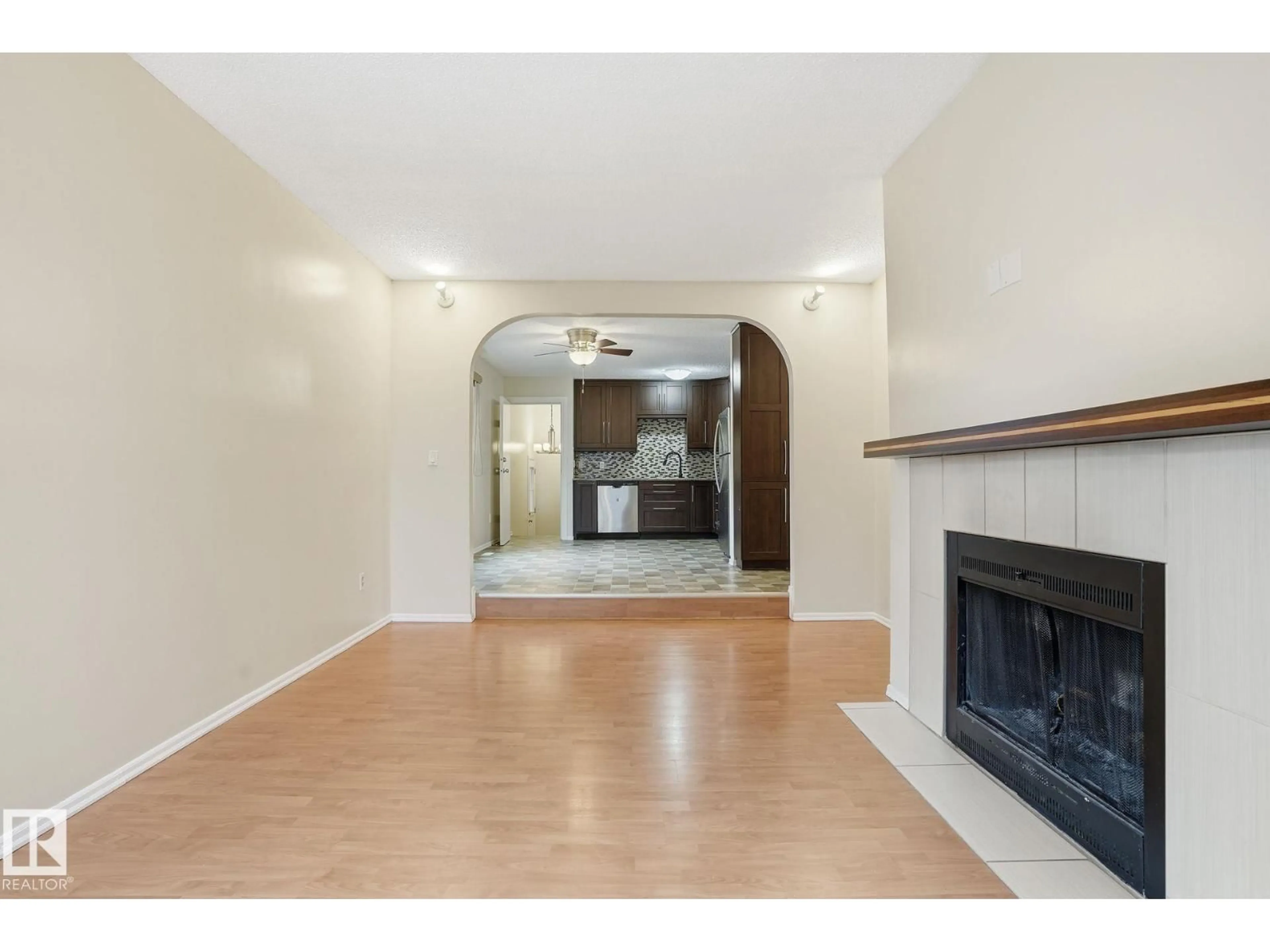 Unknown for 7 GARETH PL, St. Albert Alberta T8N3K5