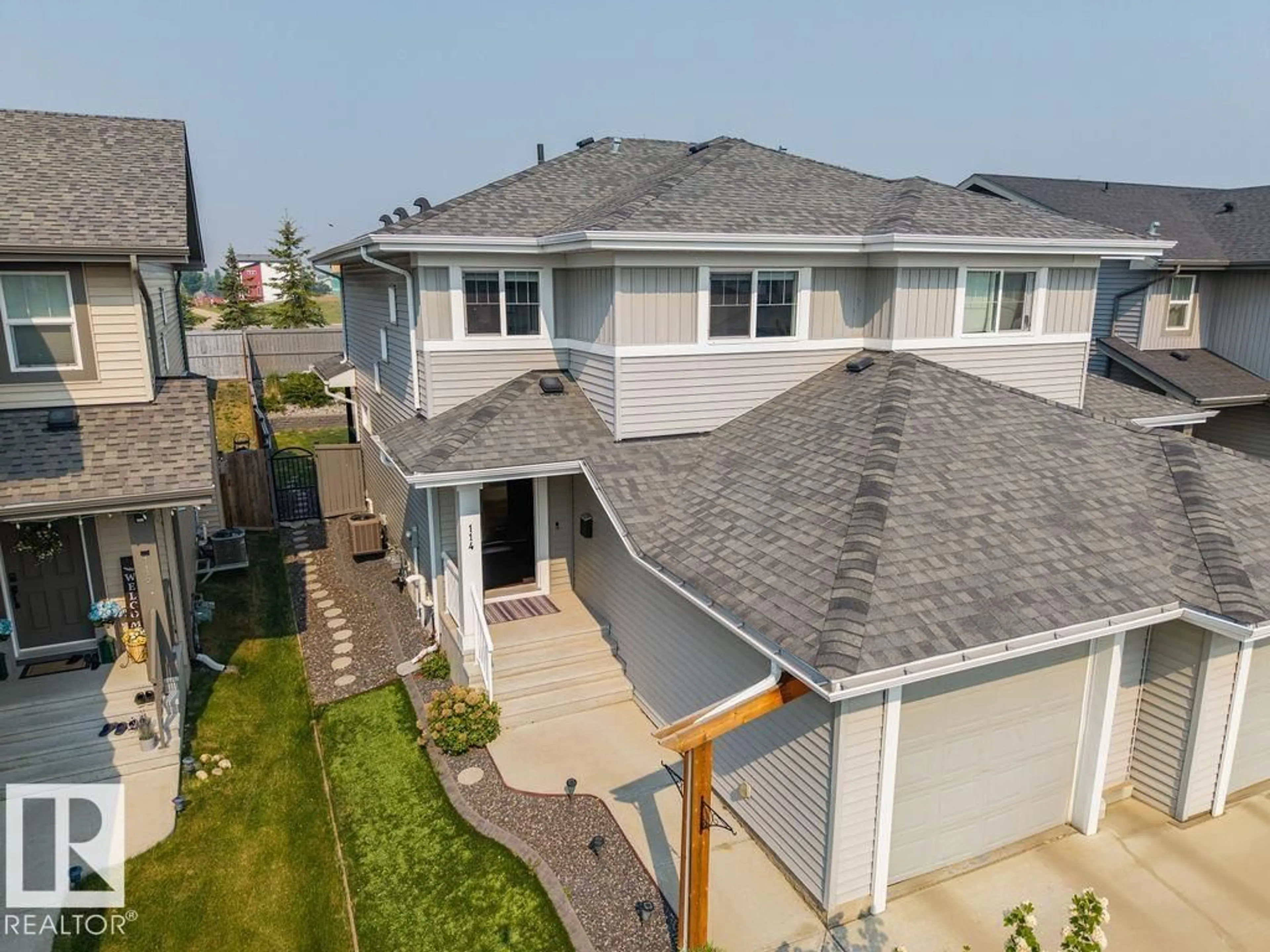 A pic from outside/outdoor area/front of a property/back of a property/a pic from drone, street for 114 RADCLIFFE, Fort Saskatchewan Alberta T8L0M6