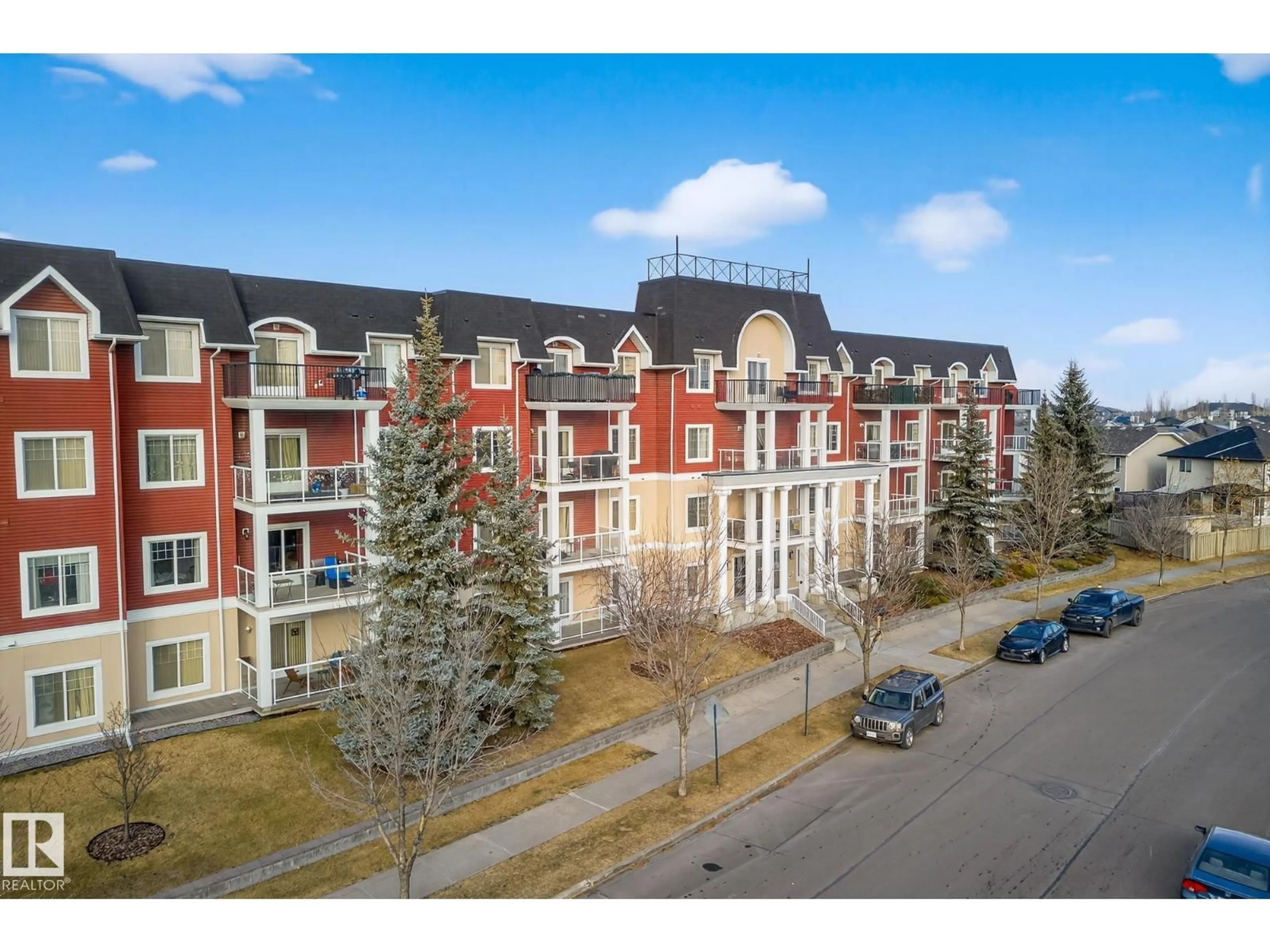 A pic from outside/outdoor area/front of a property/back of a property/a pic from drone, unknown for 226 - 225 MACEWAN RD, Edmonton Alberta T6W0C5