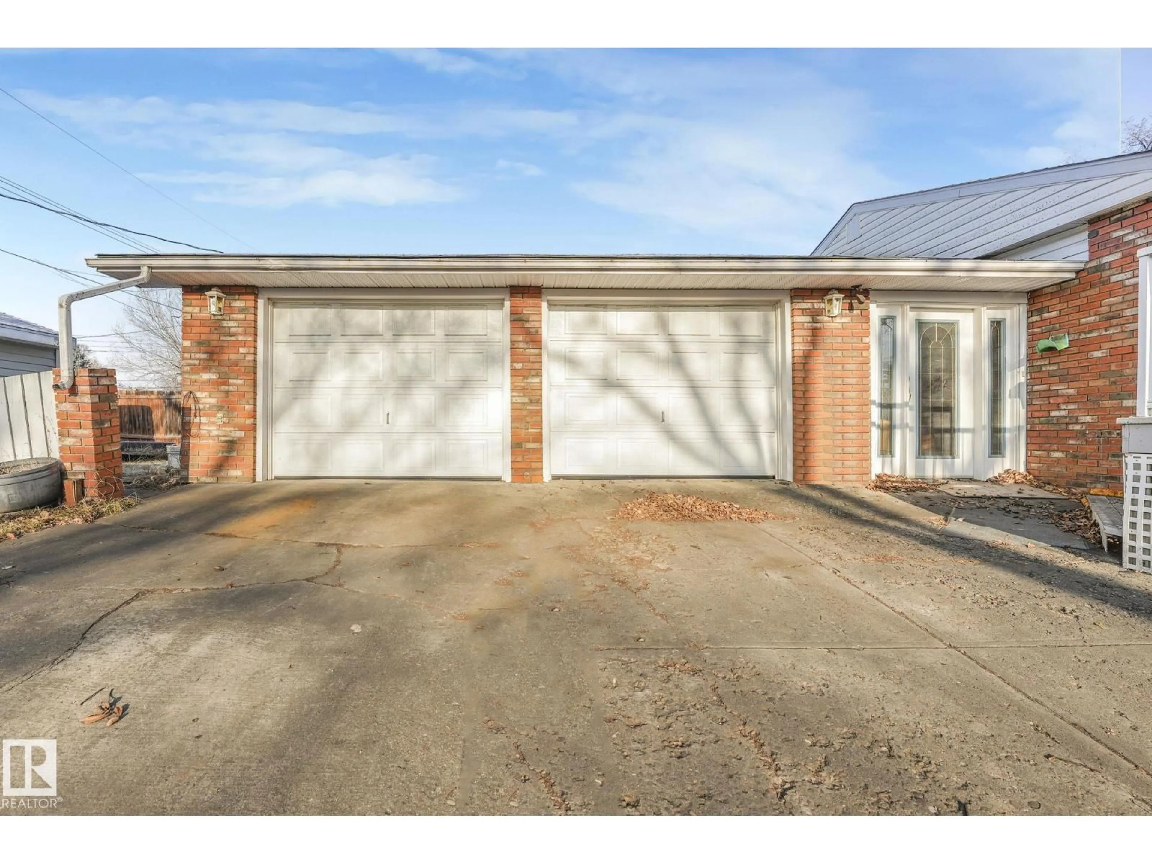 A pic from outside/outdoor area/front of a property/back of a property/a pic from drone, street for 12904 119A AV, Edmonton Alberta T5L2P4