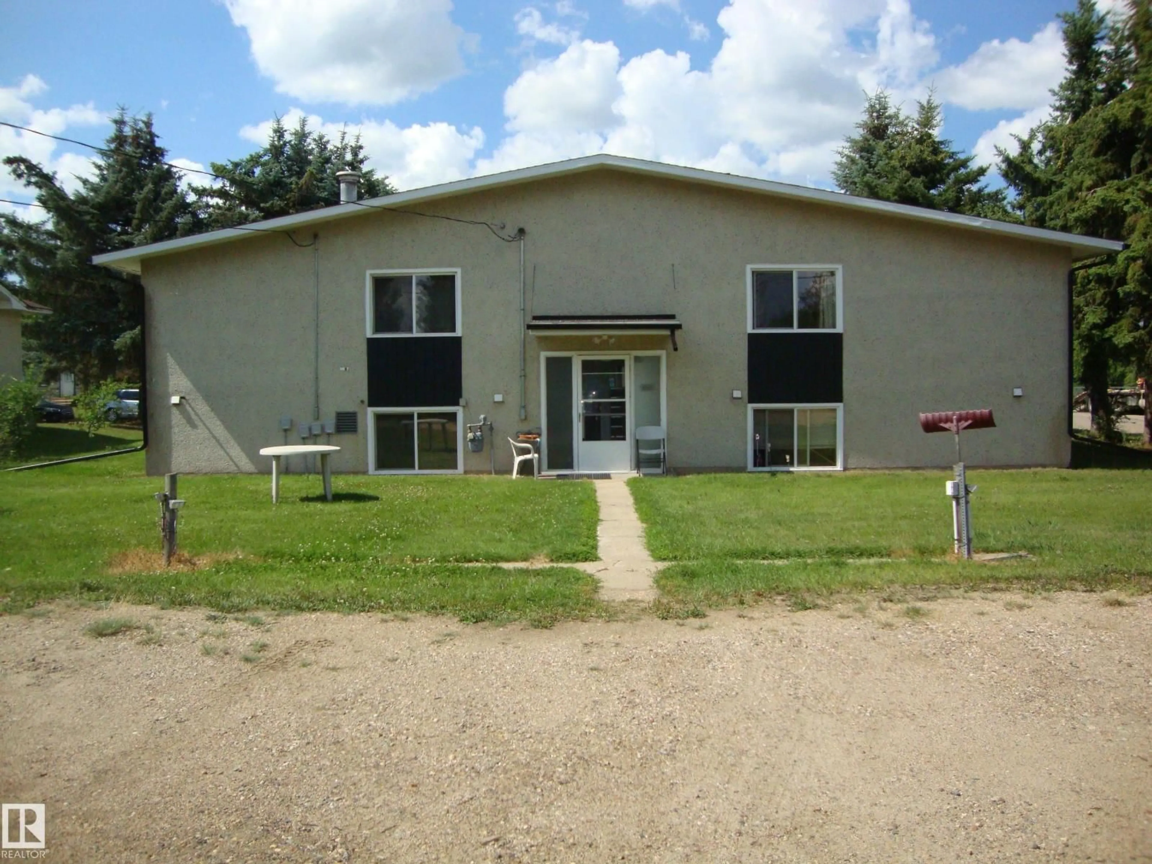 Unknown for 533-537 5 ST, Thorhild Alberta T0A3J0