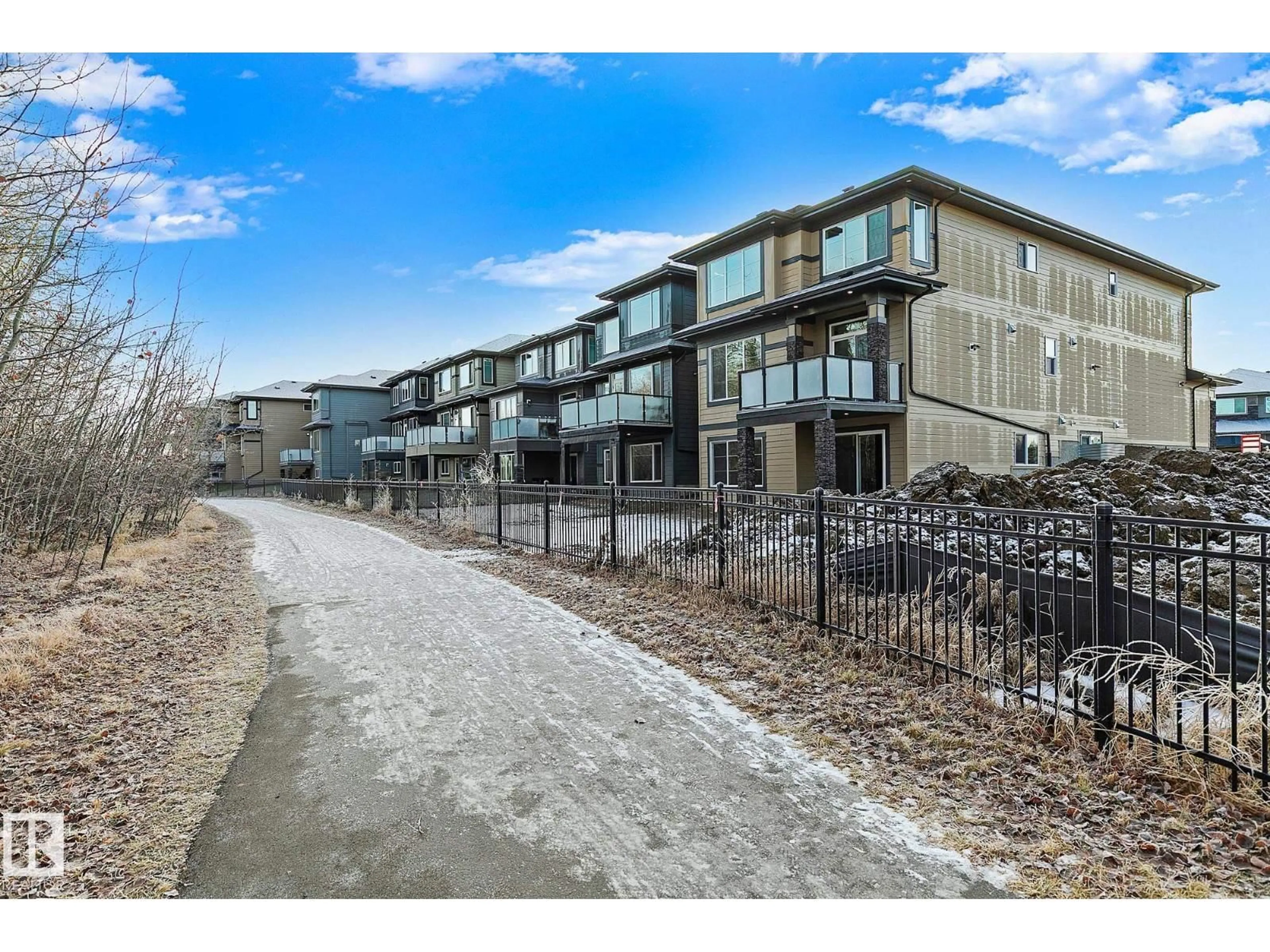 Unknown for 6636 CRAWFORD LANDING LD, Edmonton Alberta T6W4L5