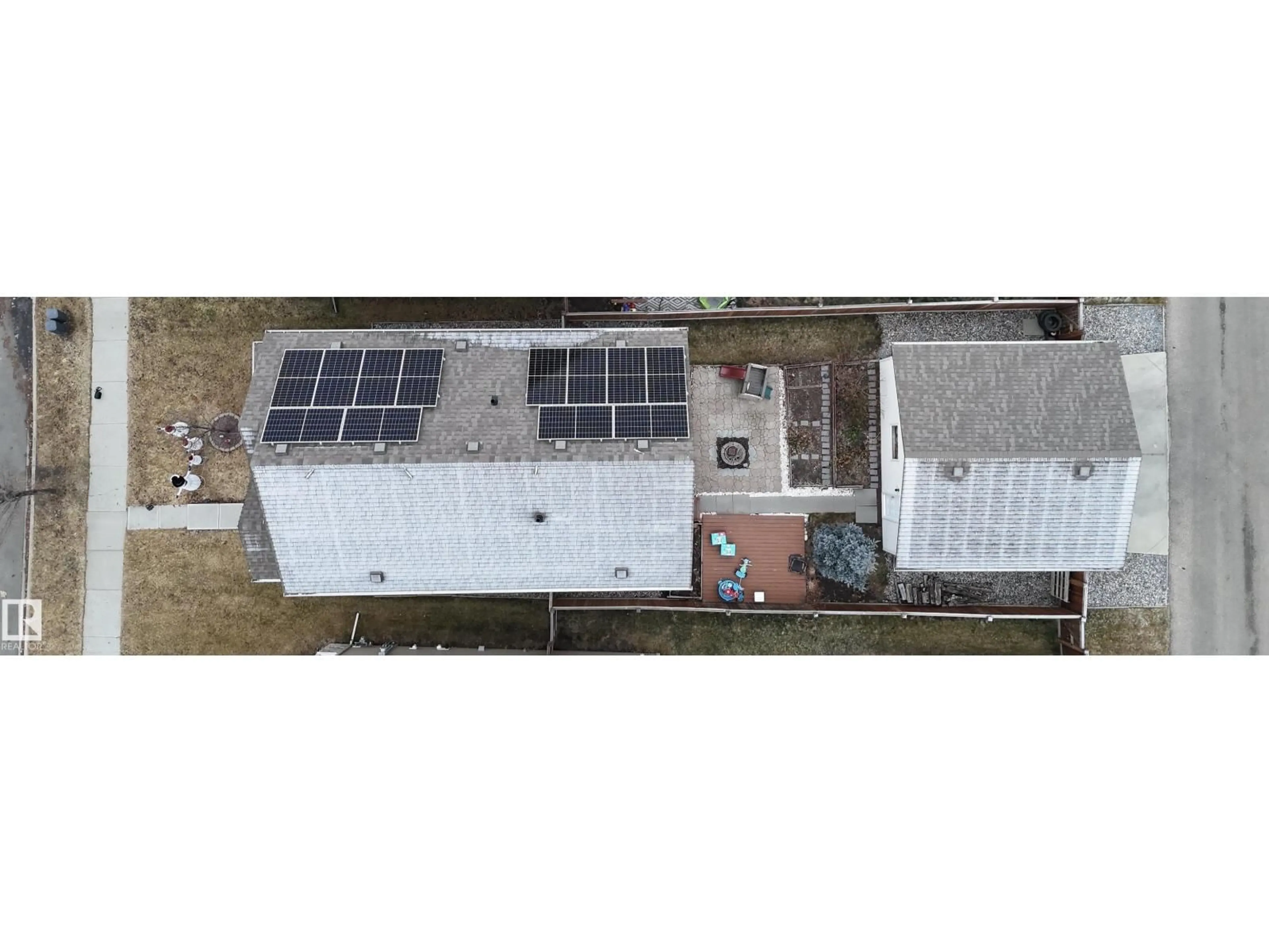 A pic from outside/outdoor area/front of a property/back of a property/a pic from drone, building for 2124 GLENRIDDING WY, Edmonton Alberta T6W2H4