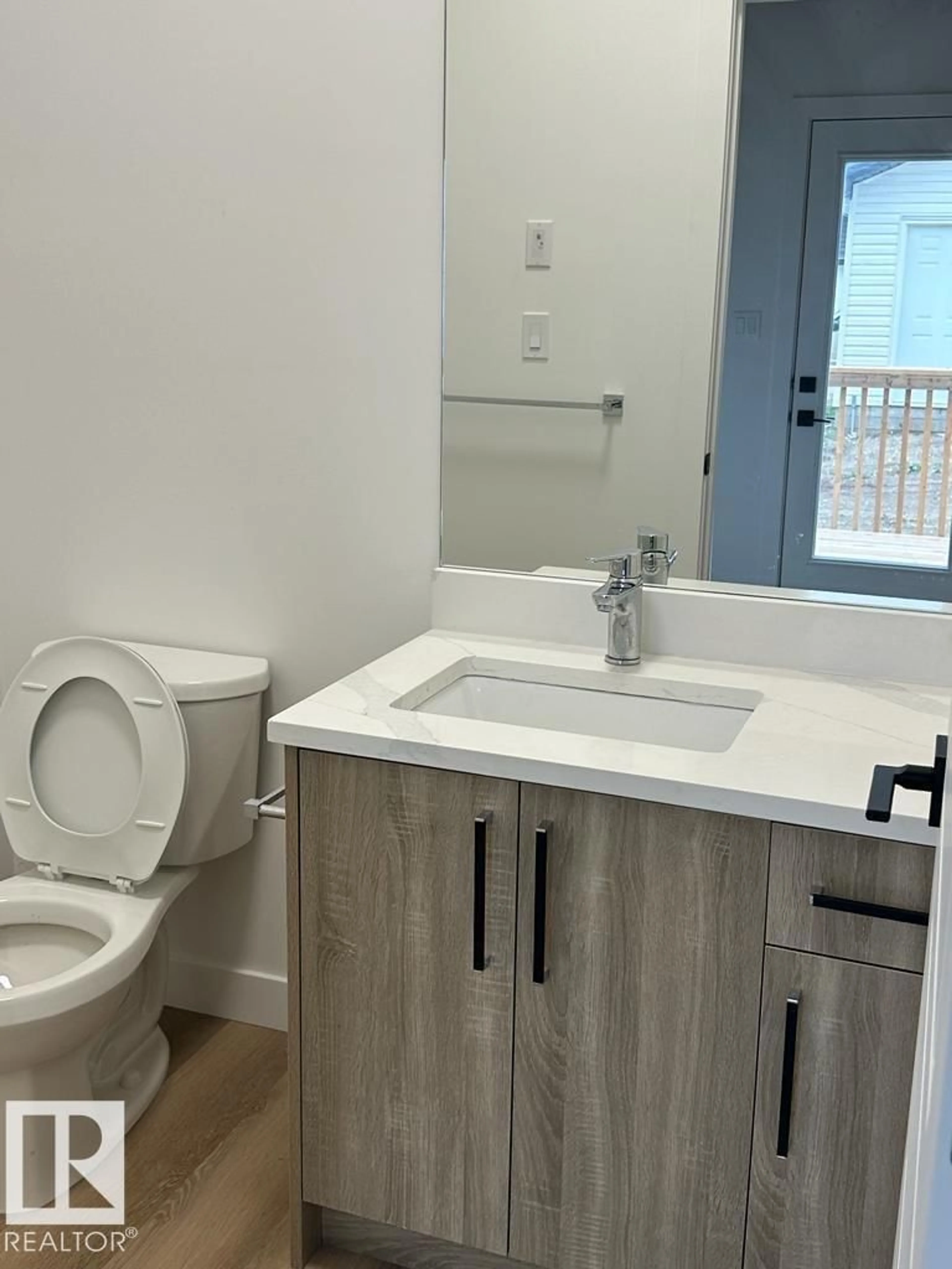 A pic of a room for 6079 180 AV, Edmonton Alberta T5Y3X1