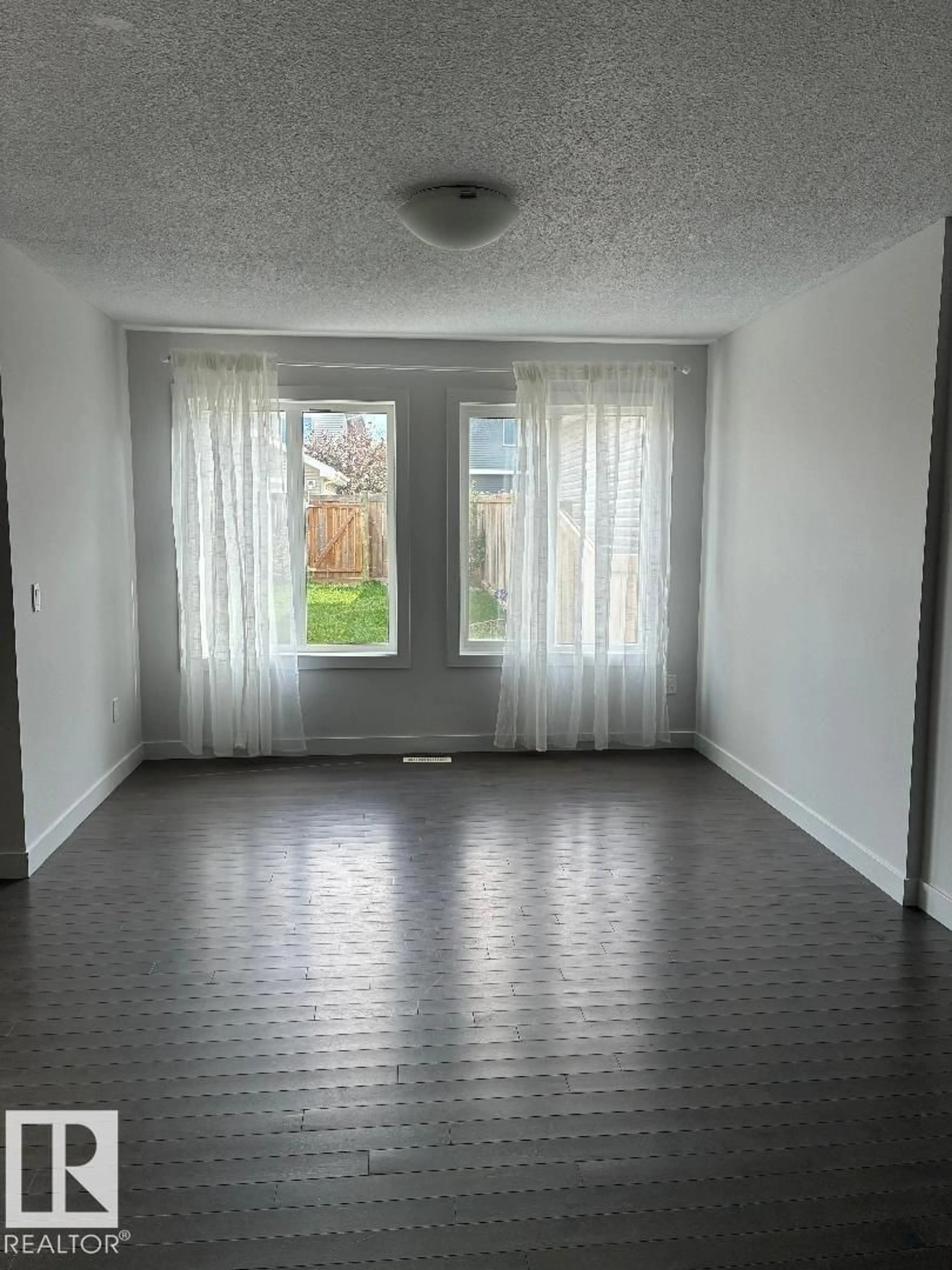 A pic of a room for 2433 GLENRIDDING BV, Edmonton Alberta T6W2W7