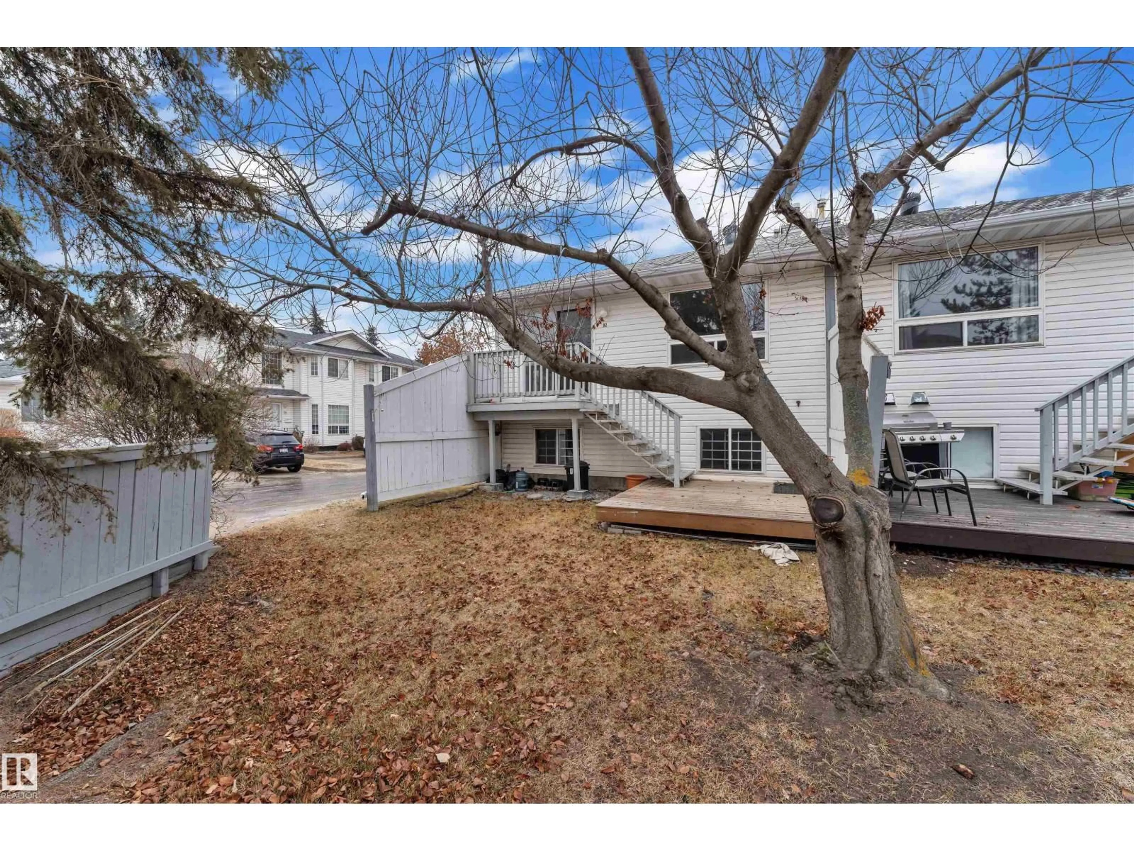 Unknown for 2 - 3311 58 ST NW, Edmonton Alberta T6L6X3