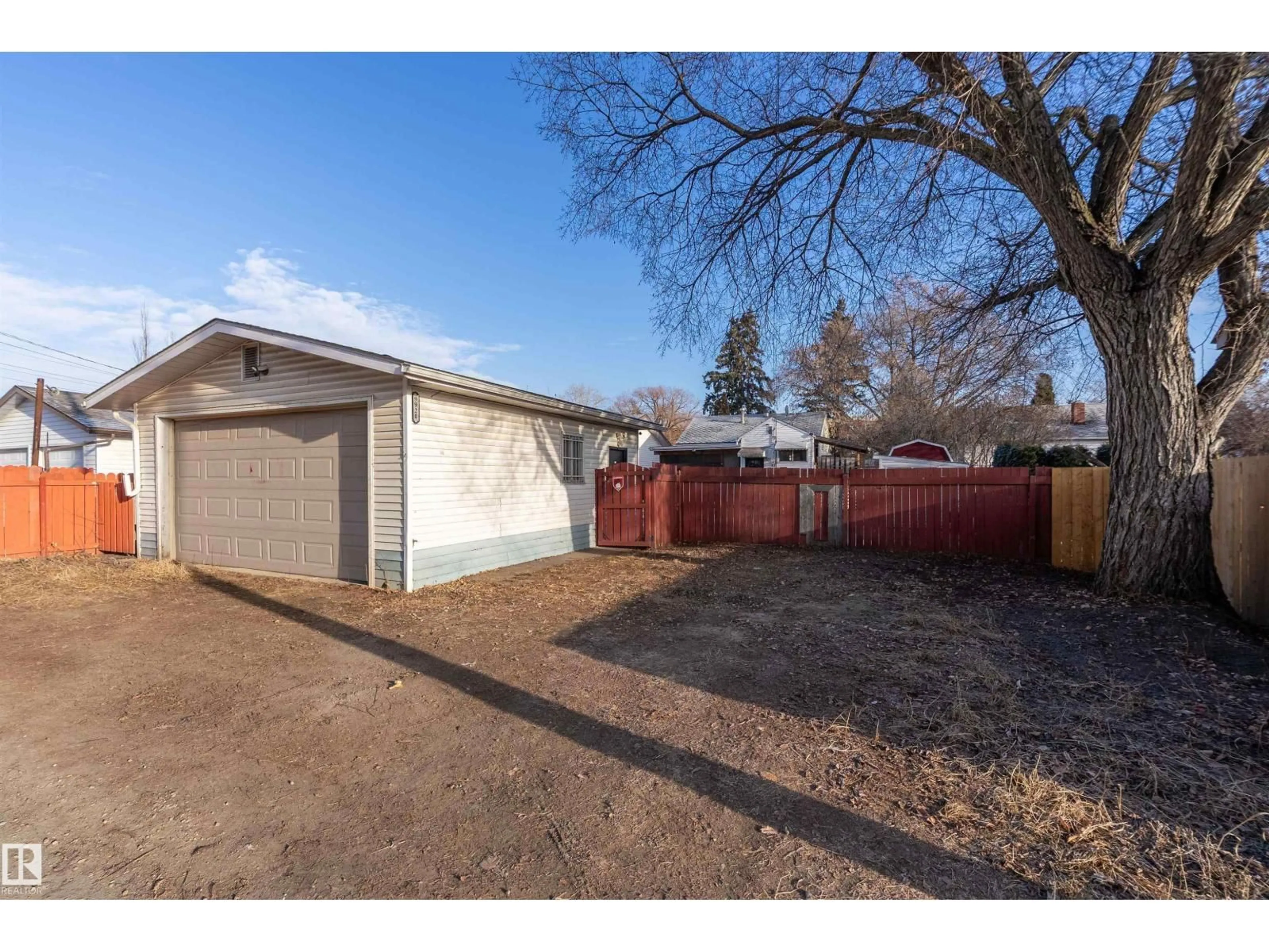 Unknown for NW - 9920 150 ST, Edmonton Alberta T5P1N8