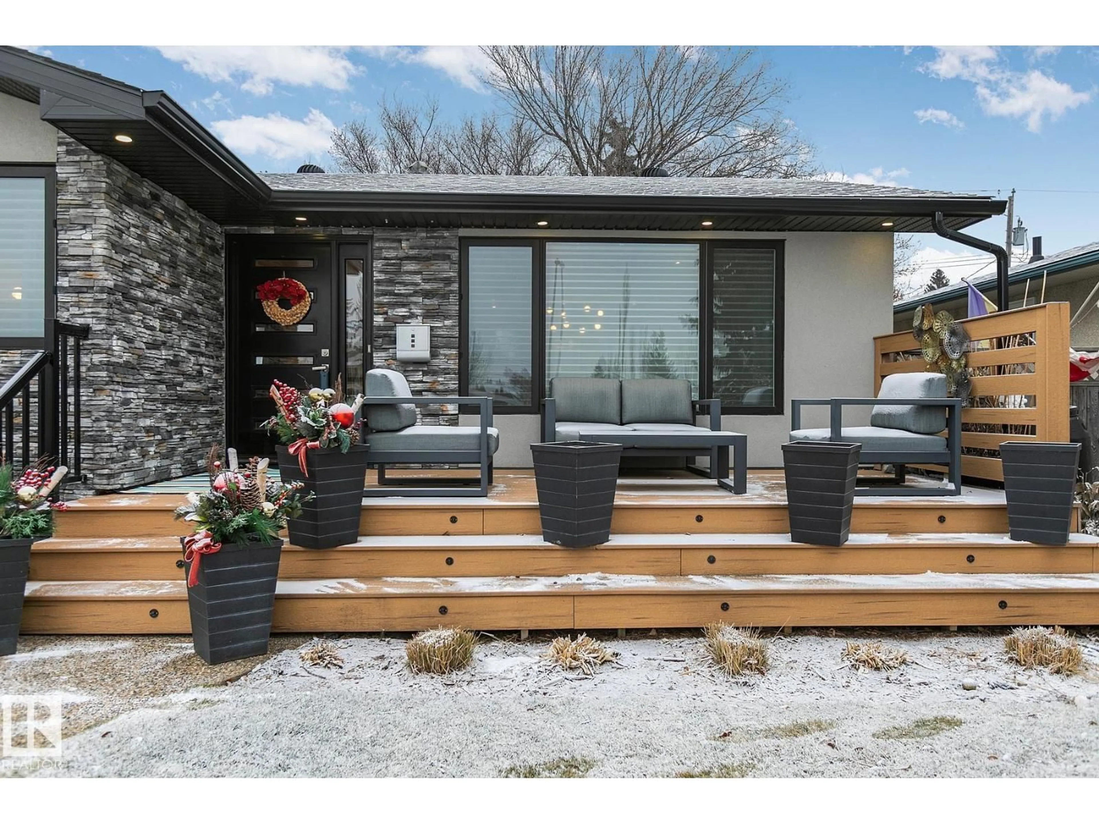 Patio, unknown for NW - 9637 68A ST, Edmonton Alberta T6B1V3