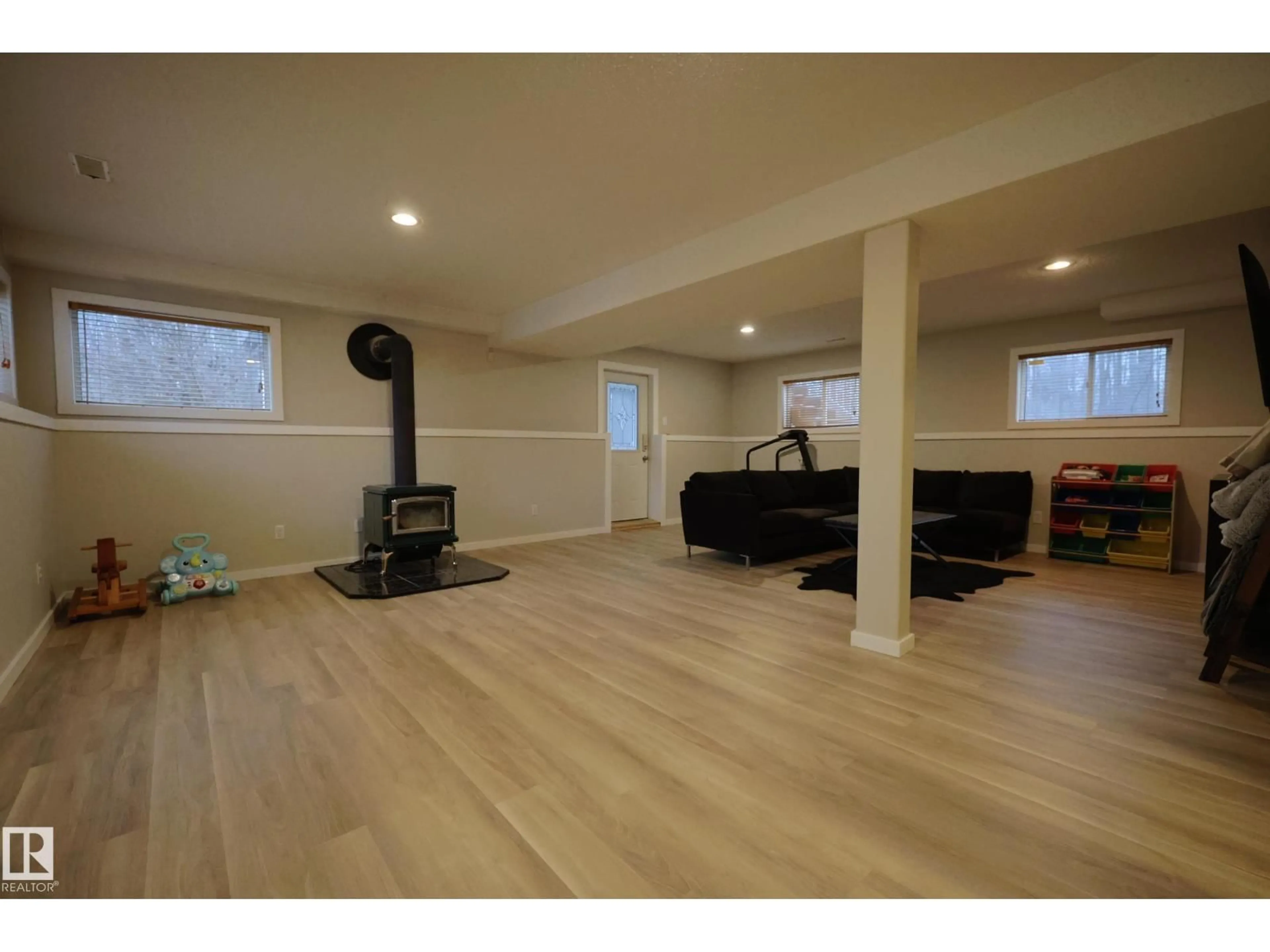 Unknown for 24 - 2228 PARKLAND DR, Rural Parkland County Alberta T0E0H0