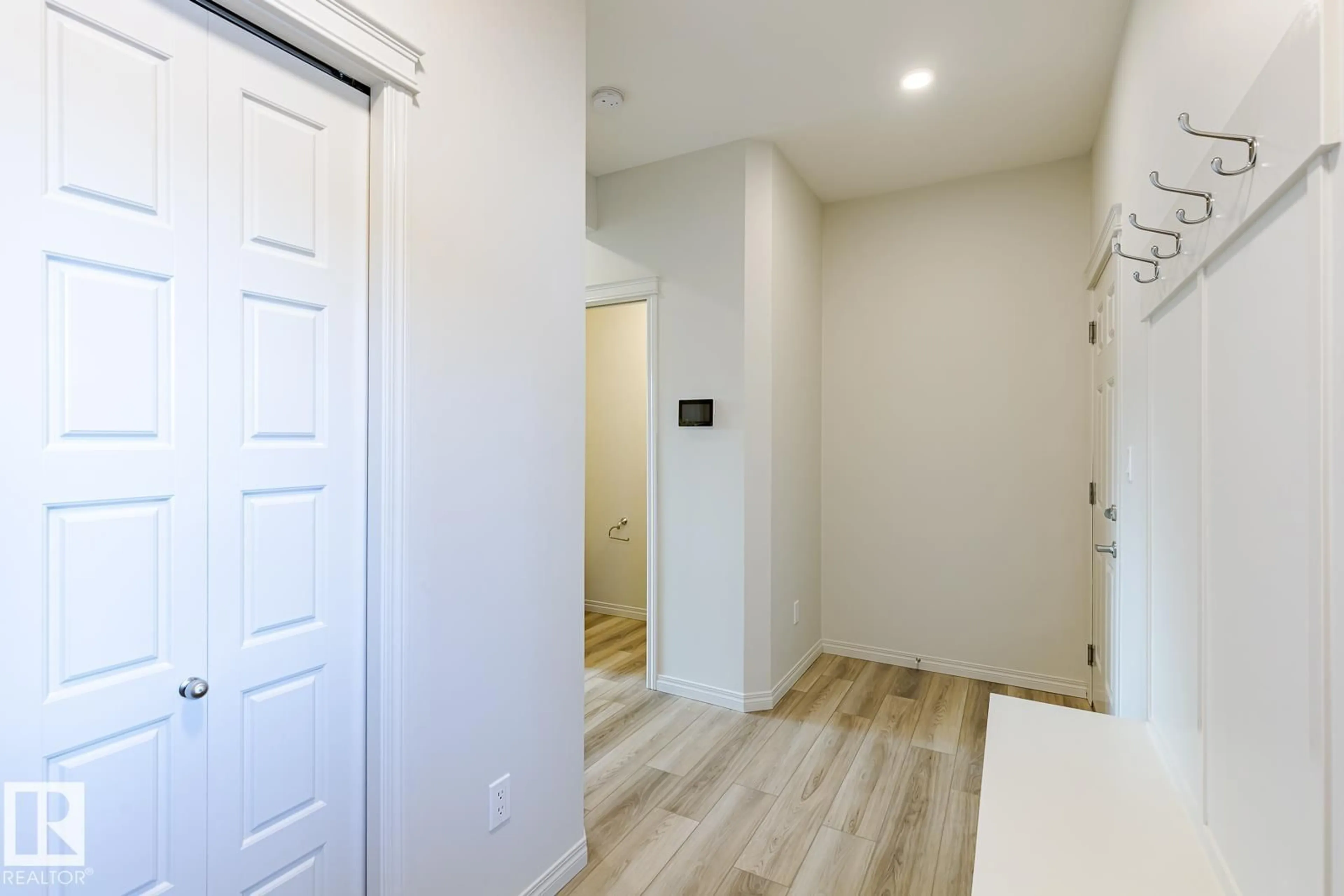 Indoor entryway for 95 SILVERSTONE DR, Stony Plain Alberta T7Z0E8