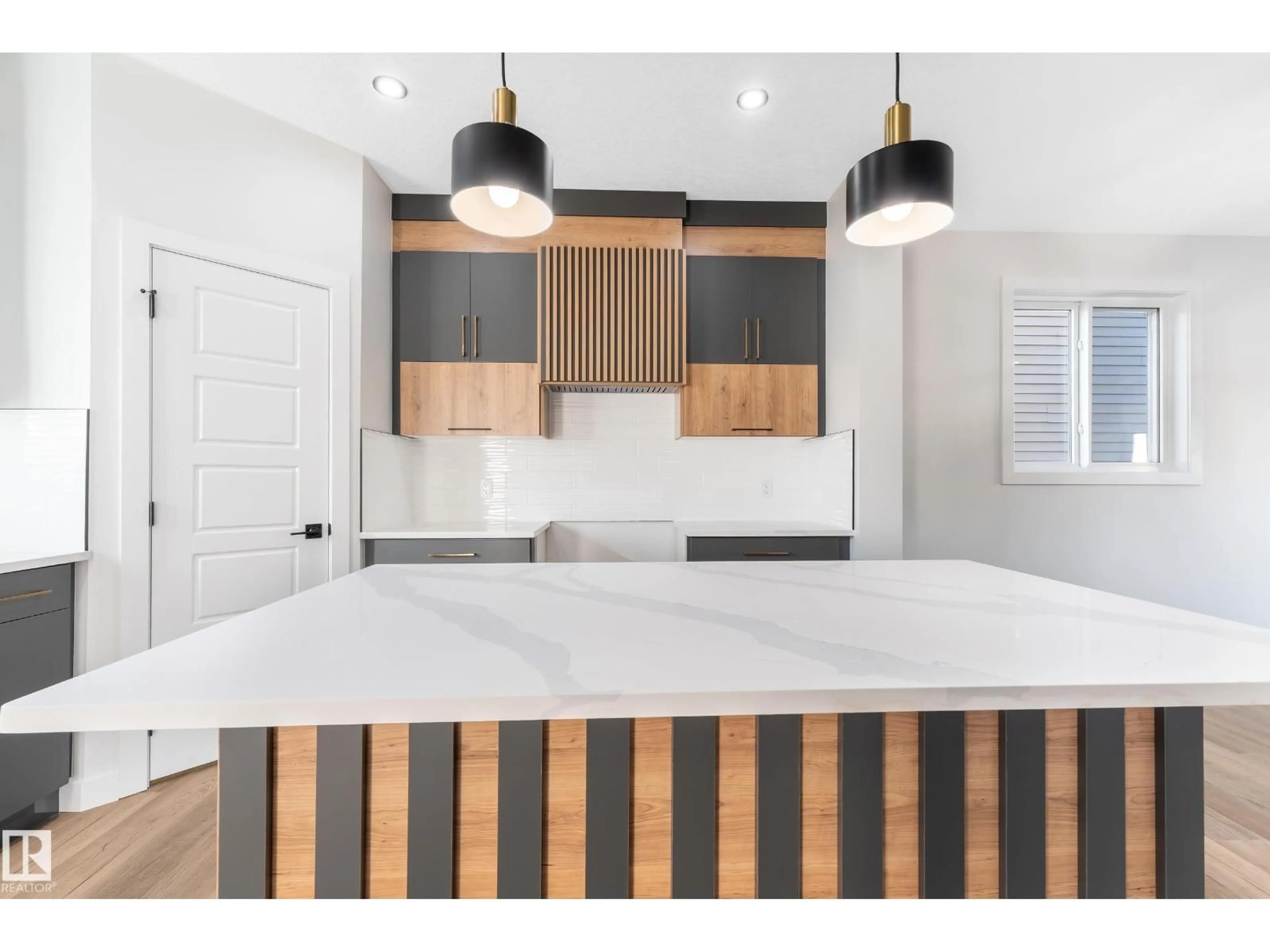 Open concept kitchen, unknown for 72 PATRIOT WAY, Spruce Grove Alberta T7X2W6