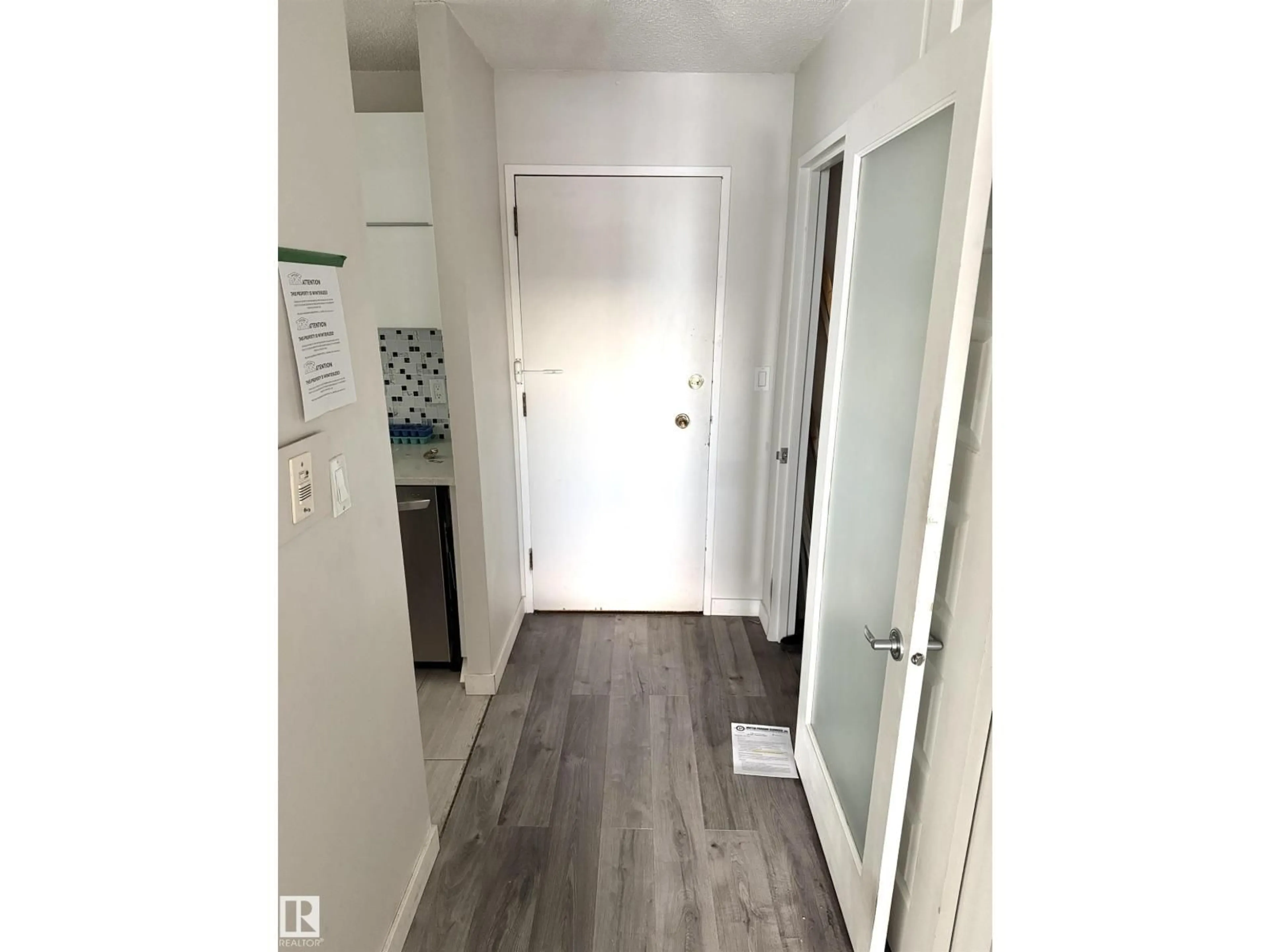 Indoor entryway for 1001 STONY PLAIN ROAD NW, Edmonton Alberta T5N3R2