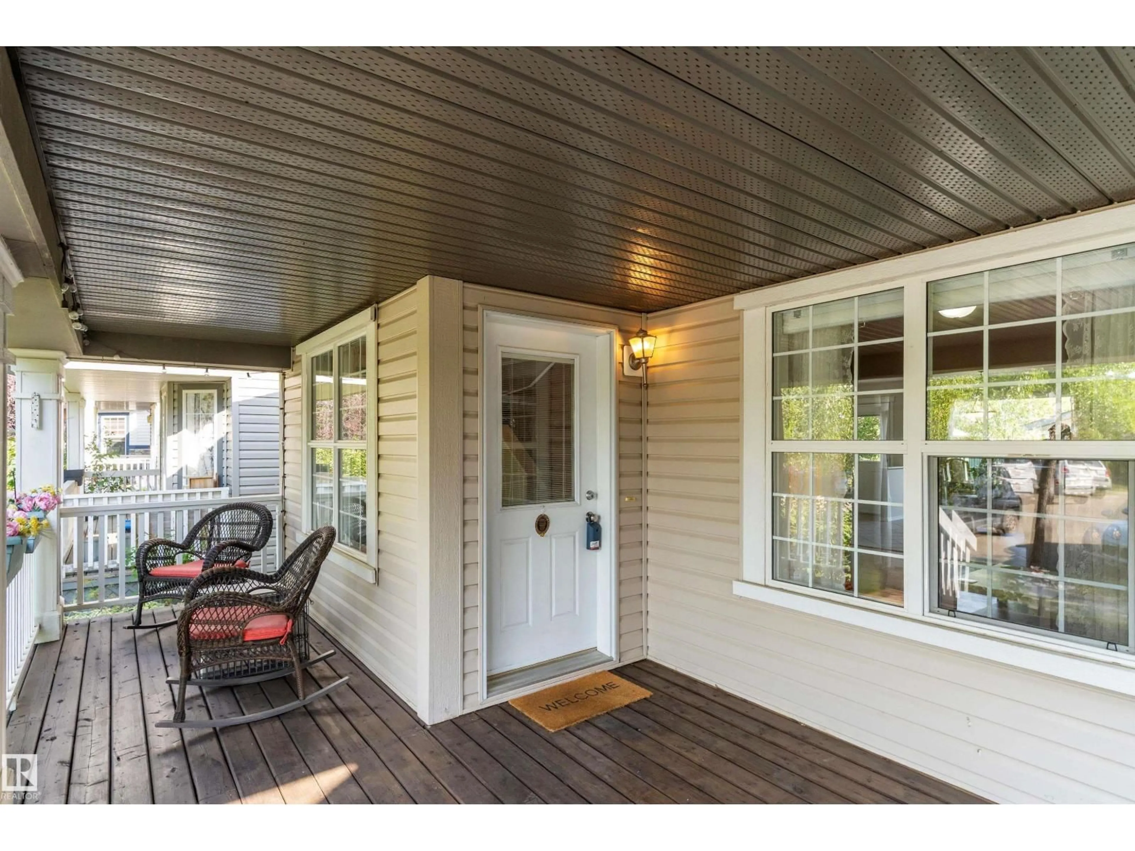 Indoor entryway for 1843 122 ST, Edmonton Alberta T8N1S3