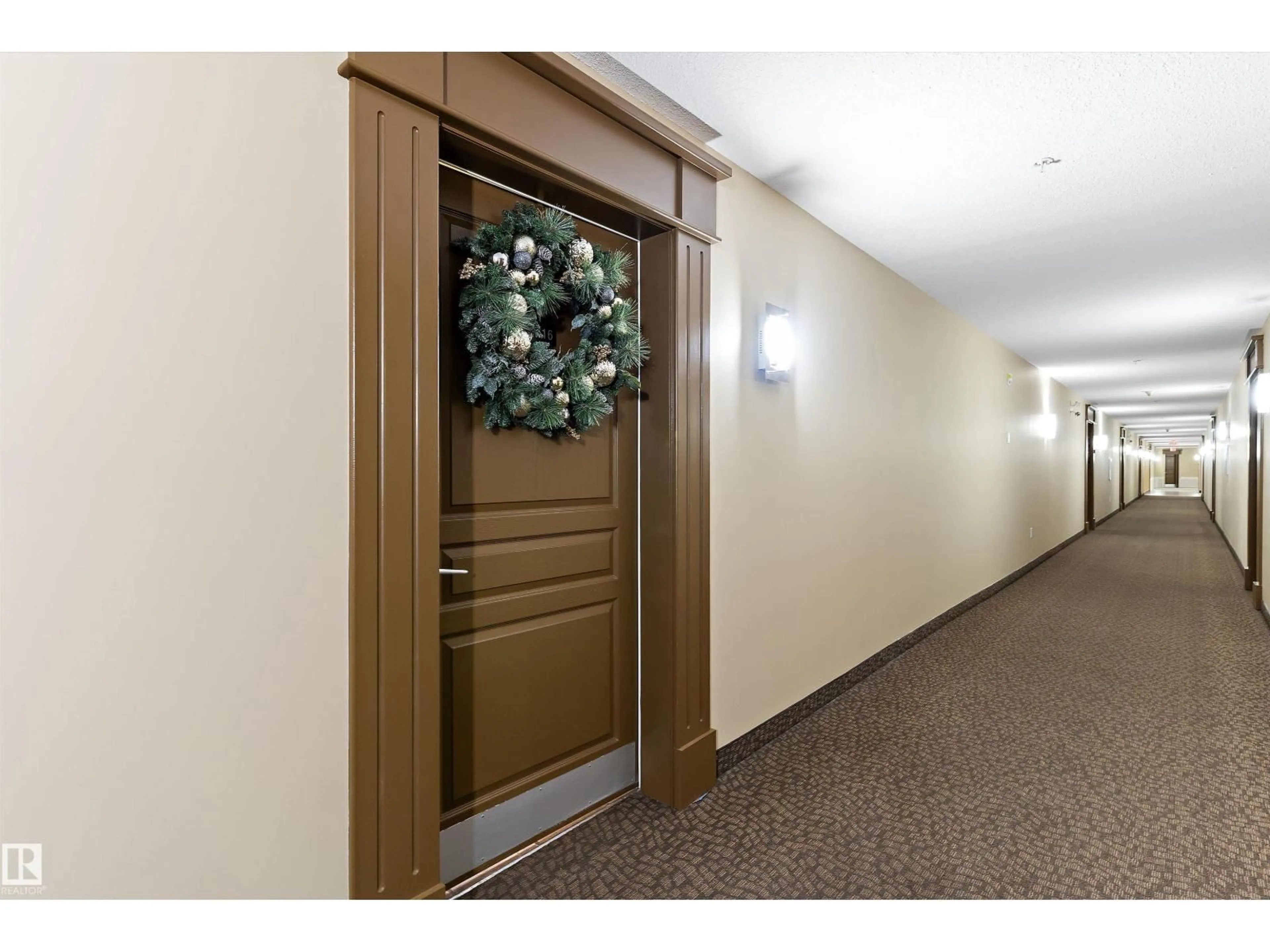 Indoor foyer for #116 - 400 PALISADES WY, Sherwood Park Alberta T8H0H4