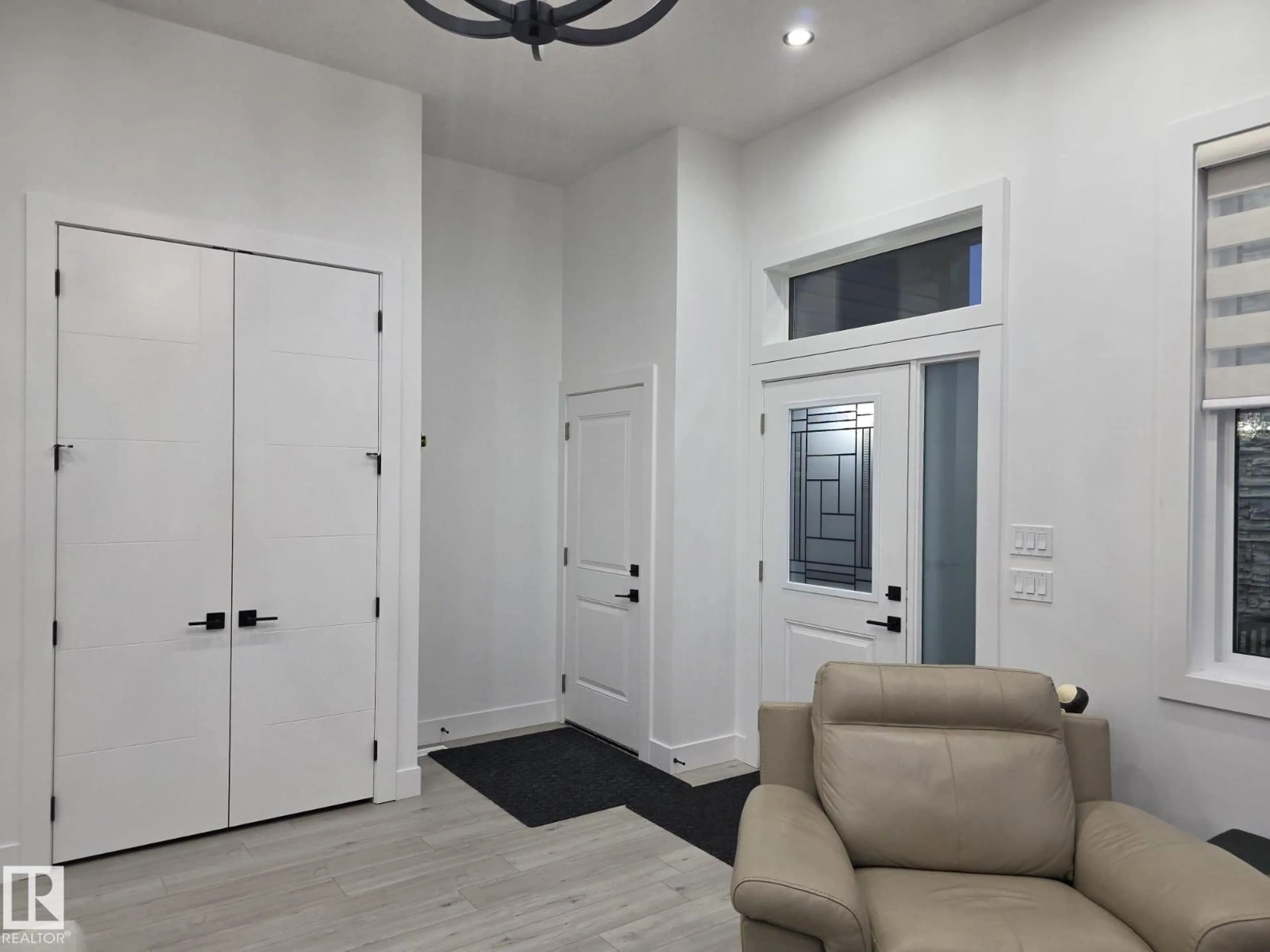 Indoor entryway for 505 49119 RANGE ROAD 73, Rural Brazeau County Alberta T7A0B9