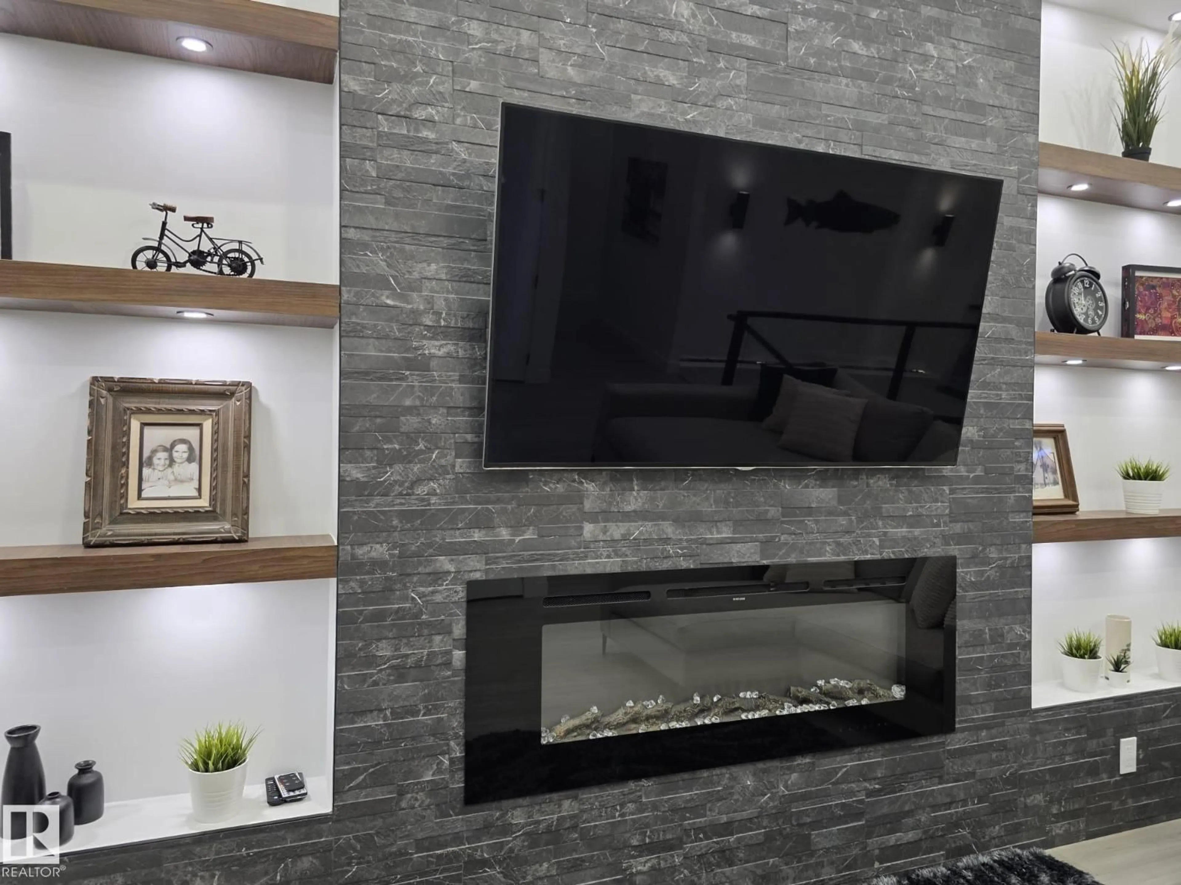 Home theater for 505 49119 RANGE ROAD 73, Rural Brazeau County Alberta T7A0B9