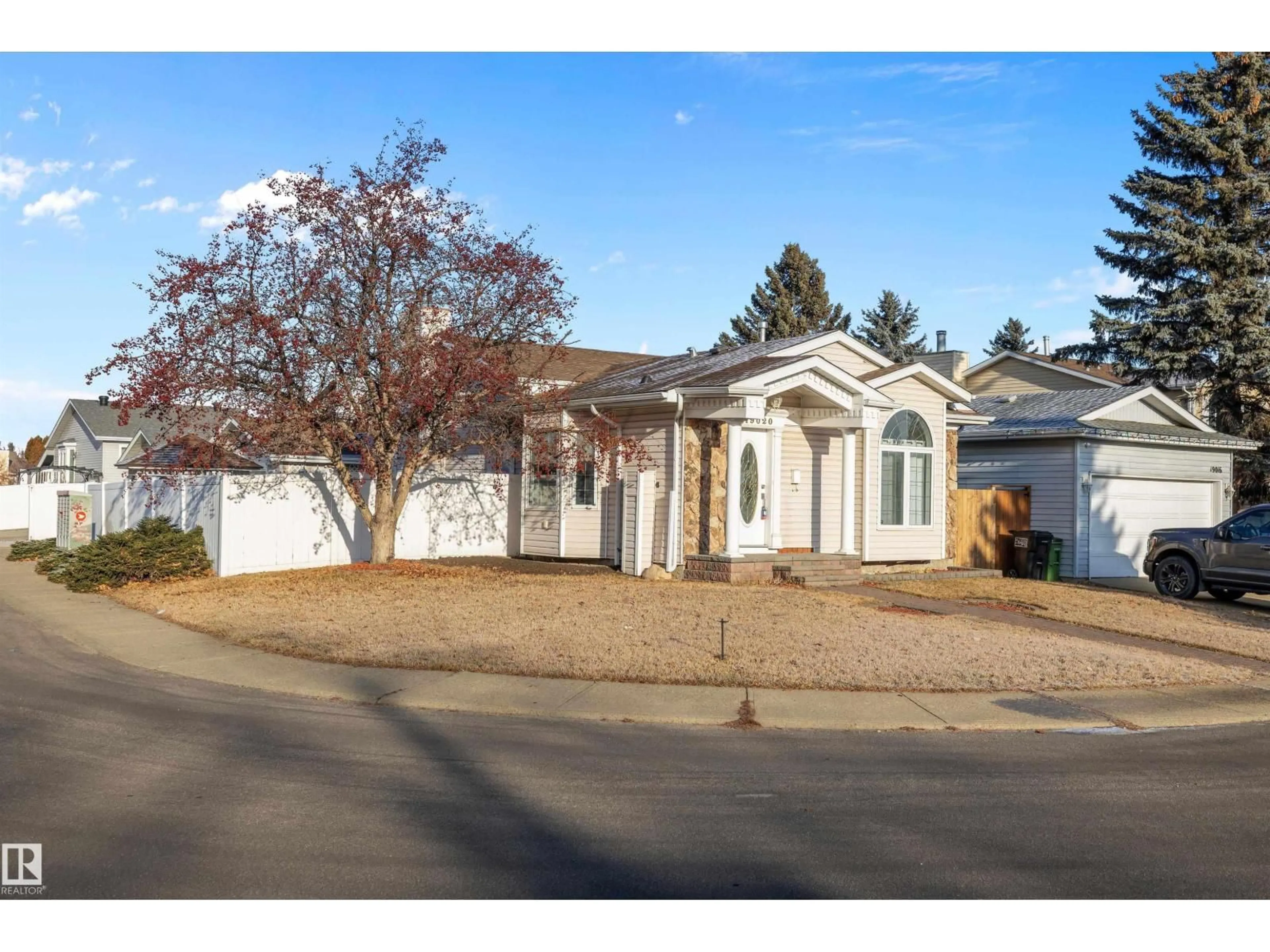 Unknown for NW - 19020 86 AV, Edmonton Alberta T5T4Y1